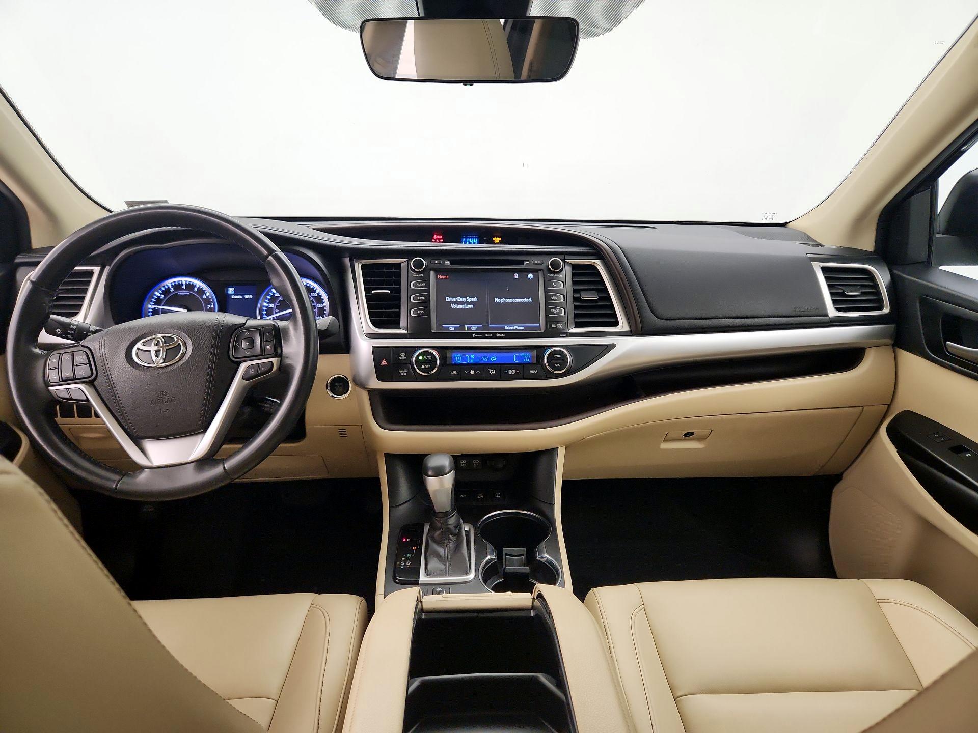 Thumbnail: 2019 Toyota Highlander - 9