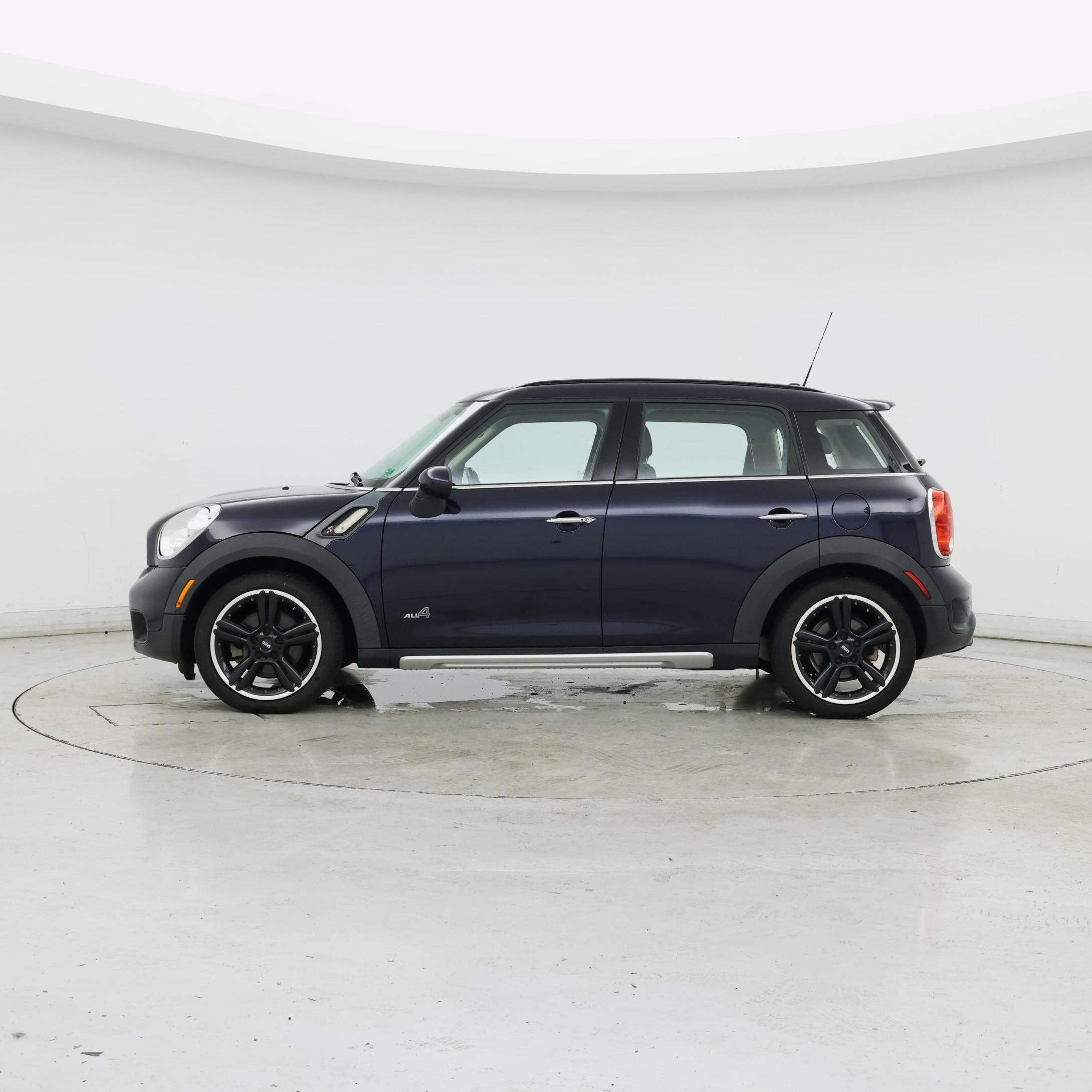 Thumbnail: 2015 MINI Cooper Countryman - 3
