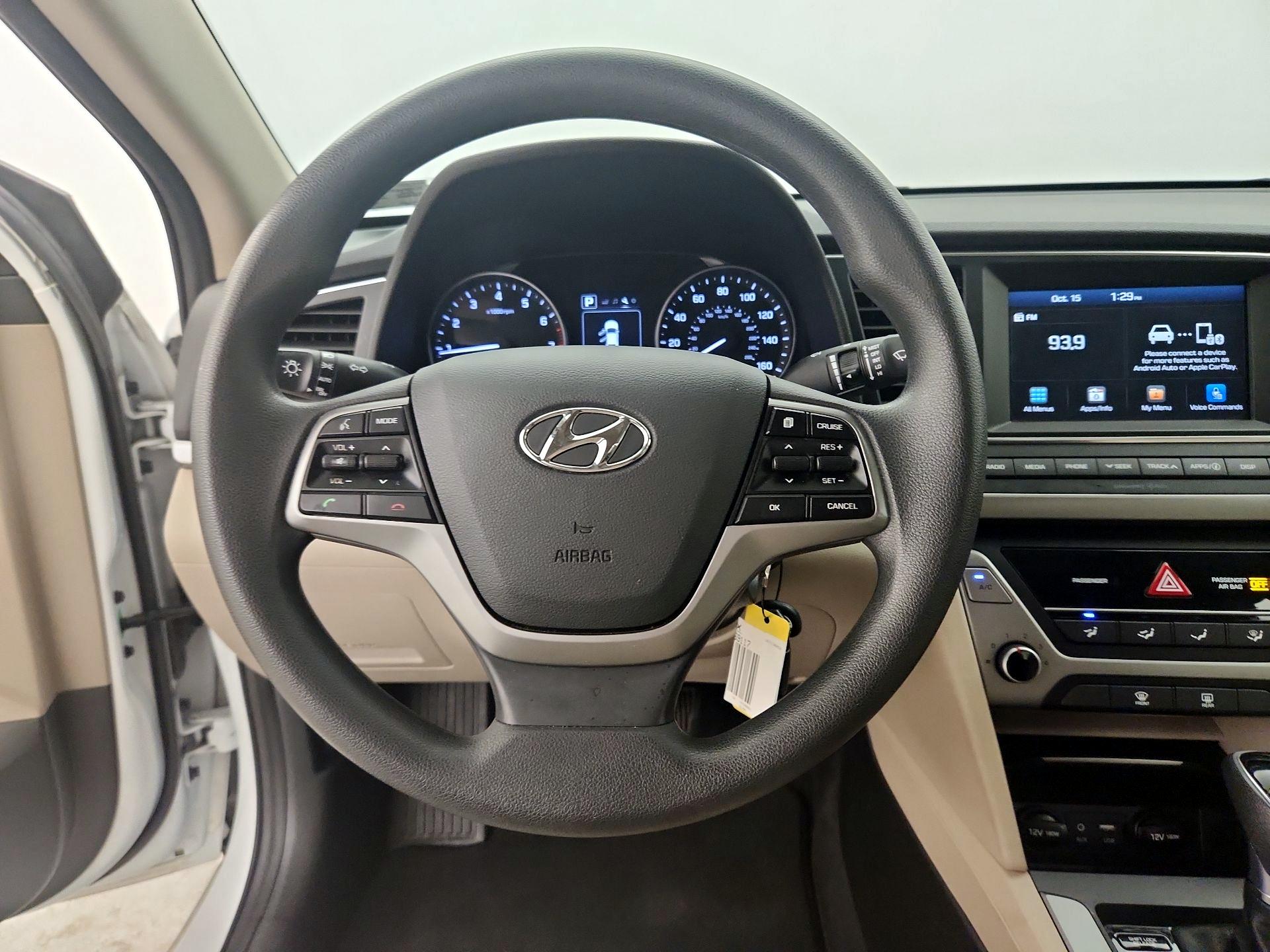 Thumbnail: 2018 Hyundai Elantra - 10