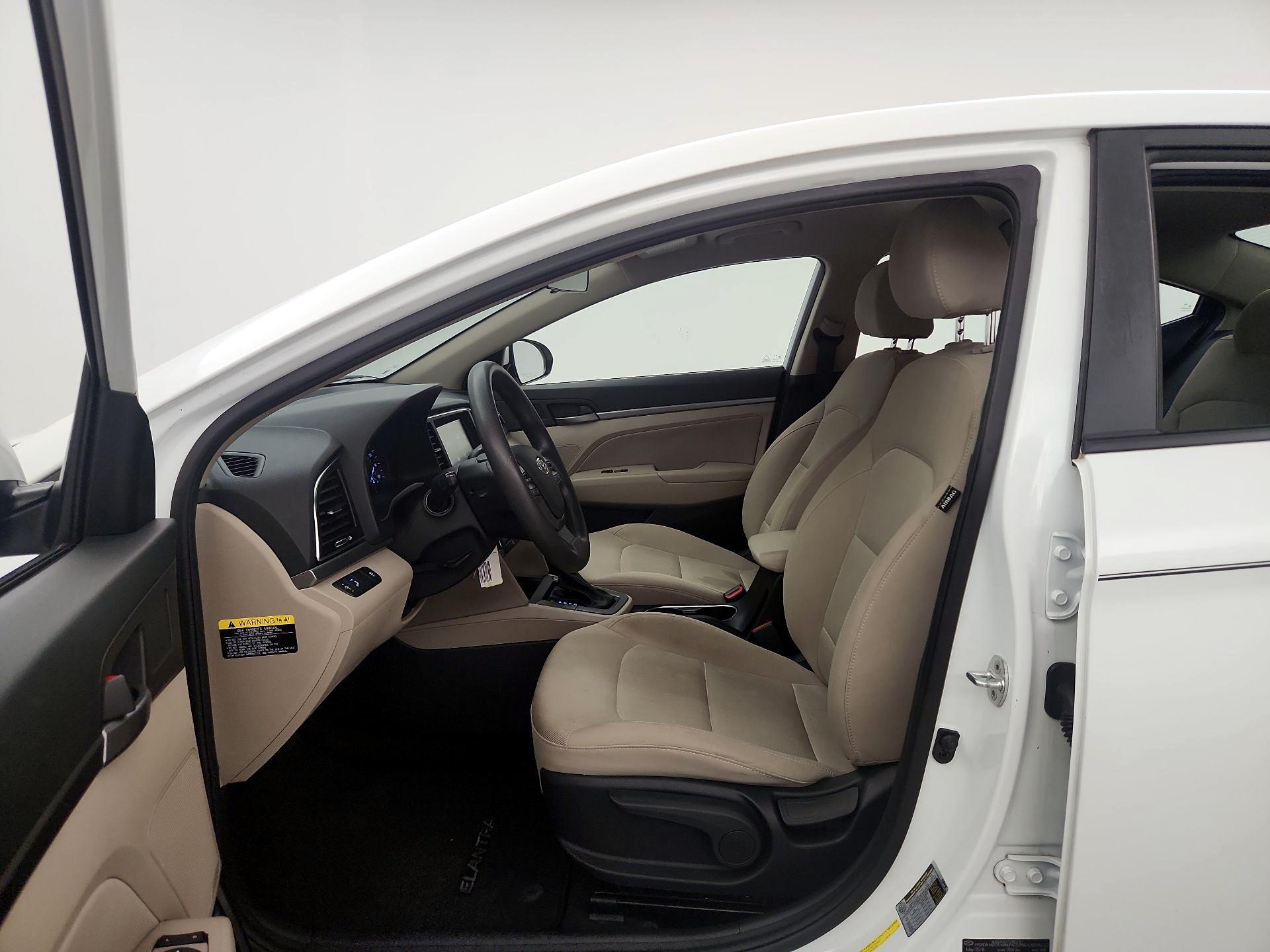 Thumbnail: 2018 Hyundai Elantra - 11