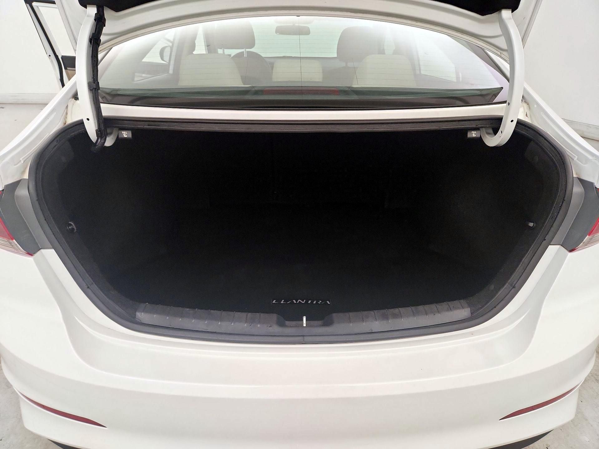 Thumbnail: 2018 Hyundai Elantra - 20