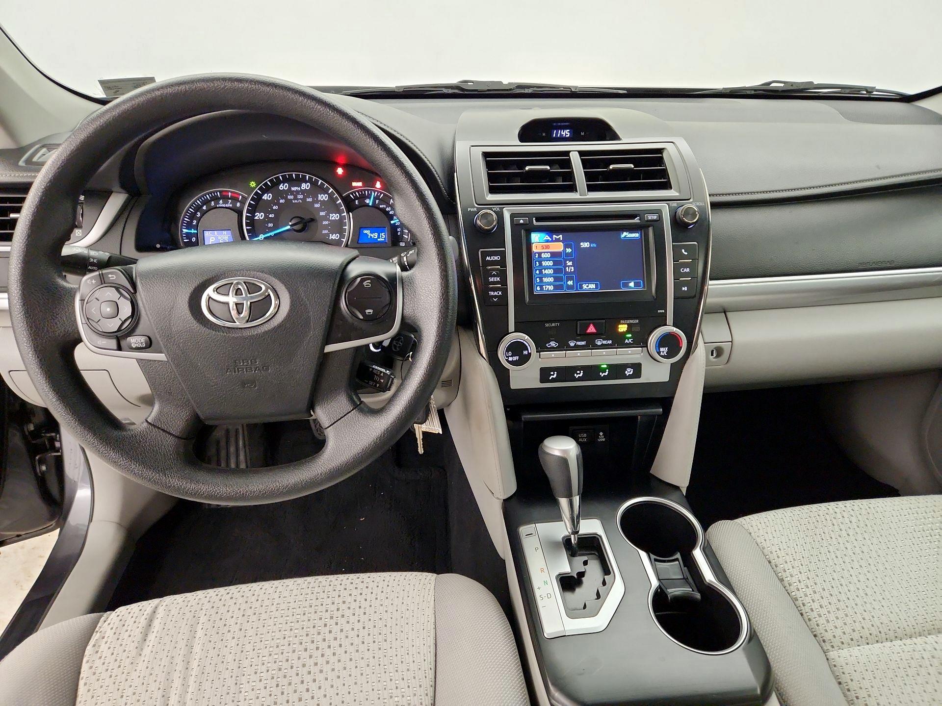 Thumbnail: 2014 Toyota Camry - 9