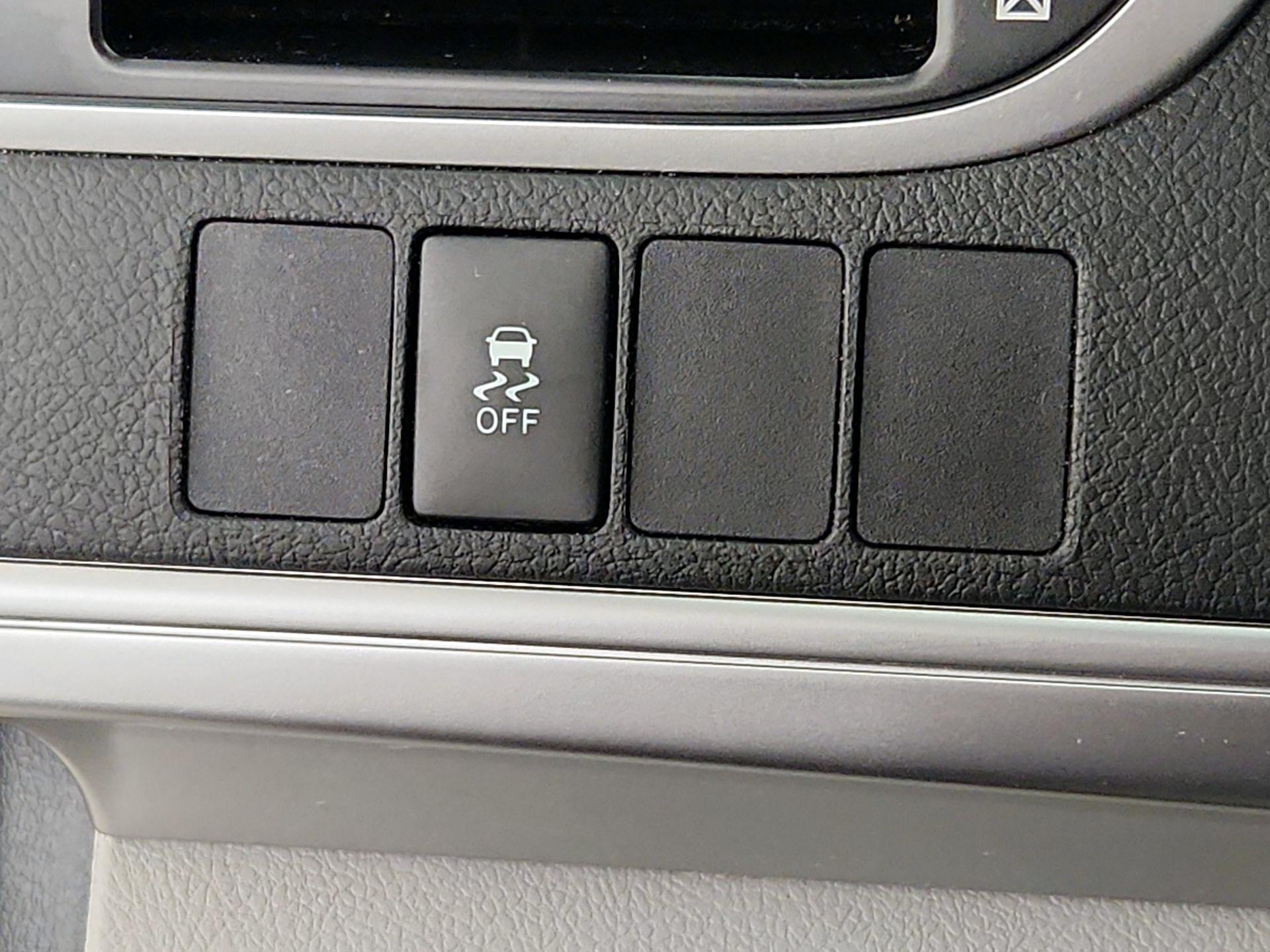 Thumbnail: 2014 Toyota Camry - 13