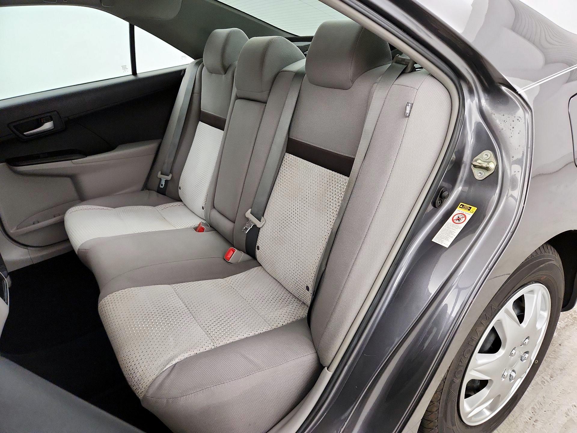 Thumbnail: 2014 Toyota Camry - 18