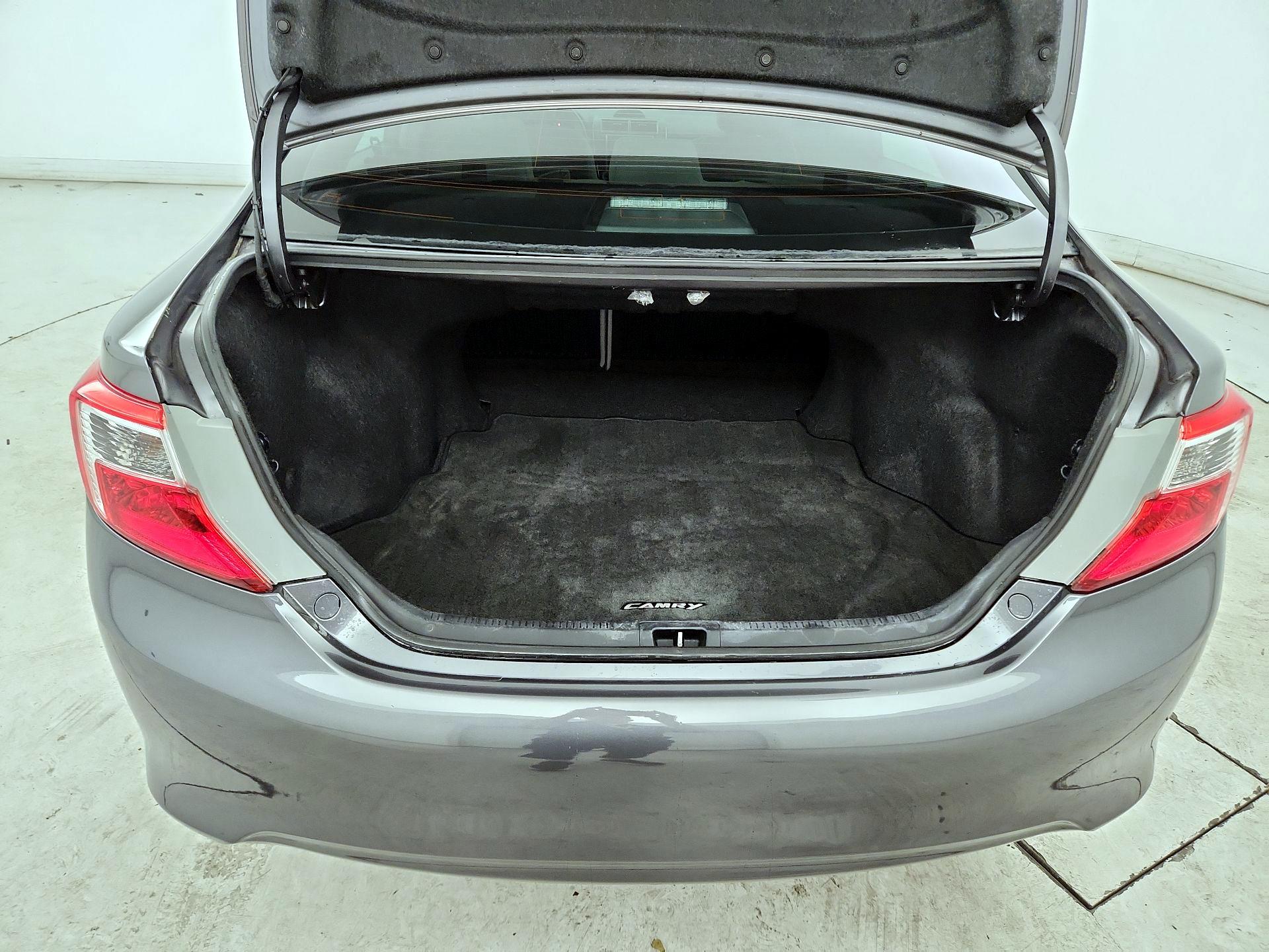 Thumbnail: 2014 Toyota Camry - 19
