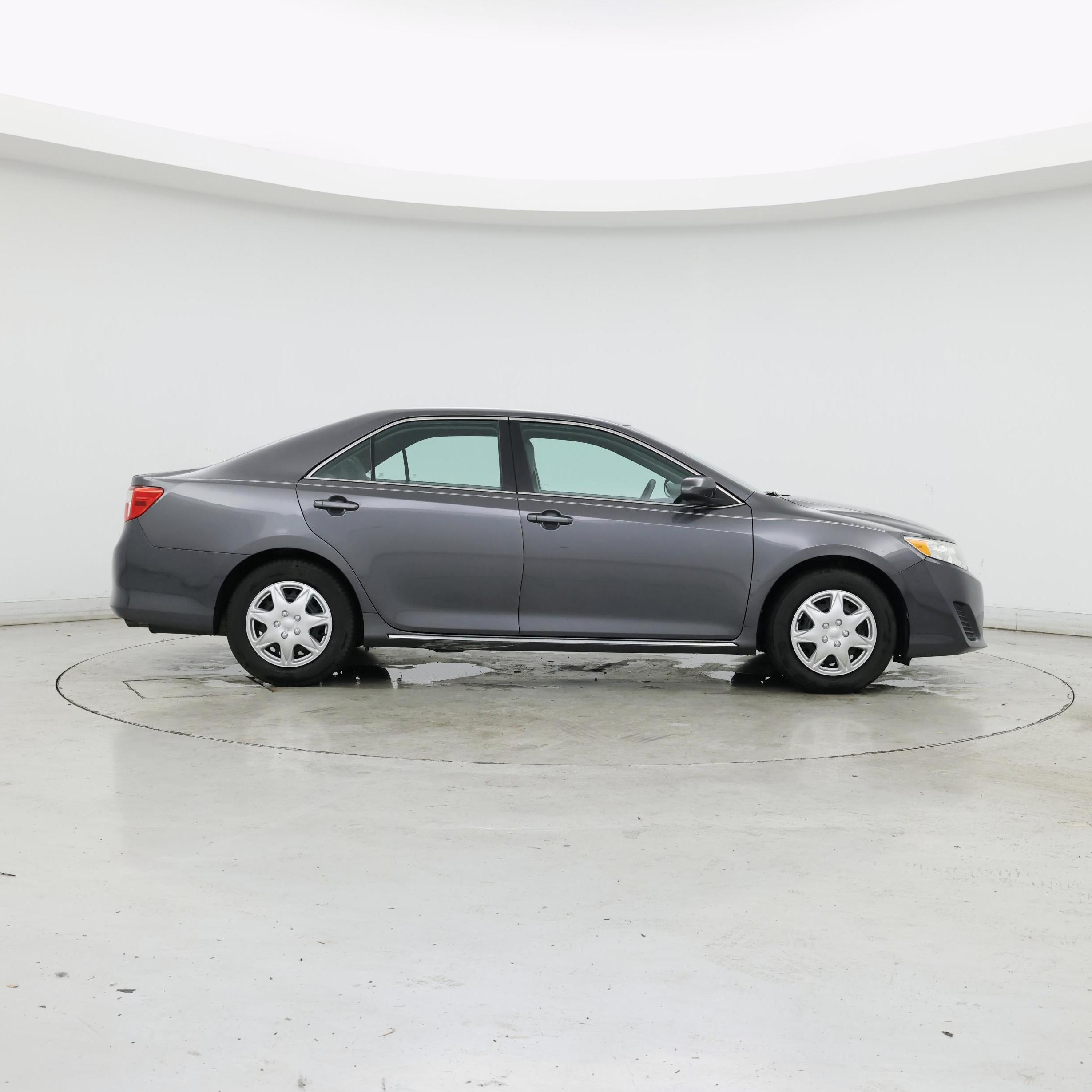 Thumbnail: 2014 Toyota Camry - 7
