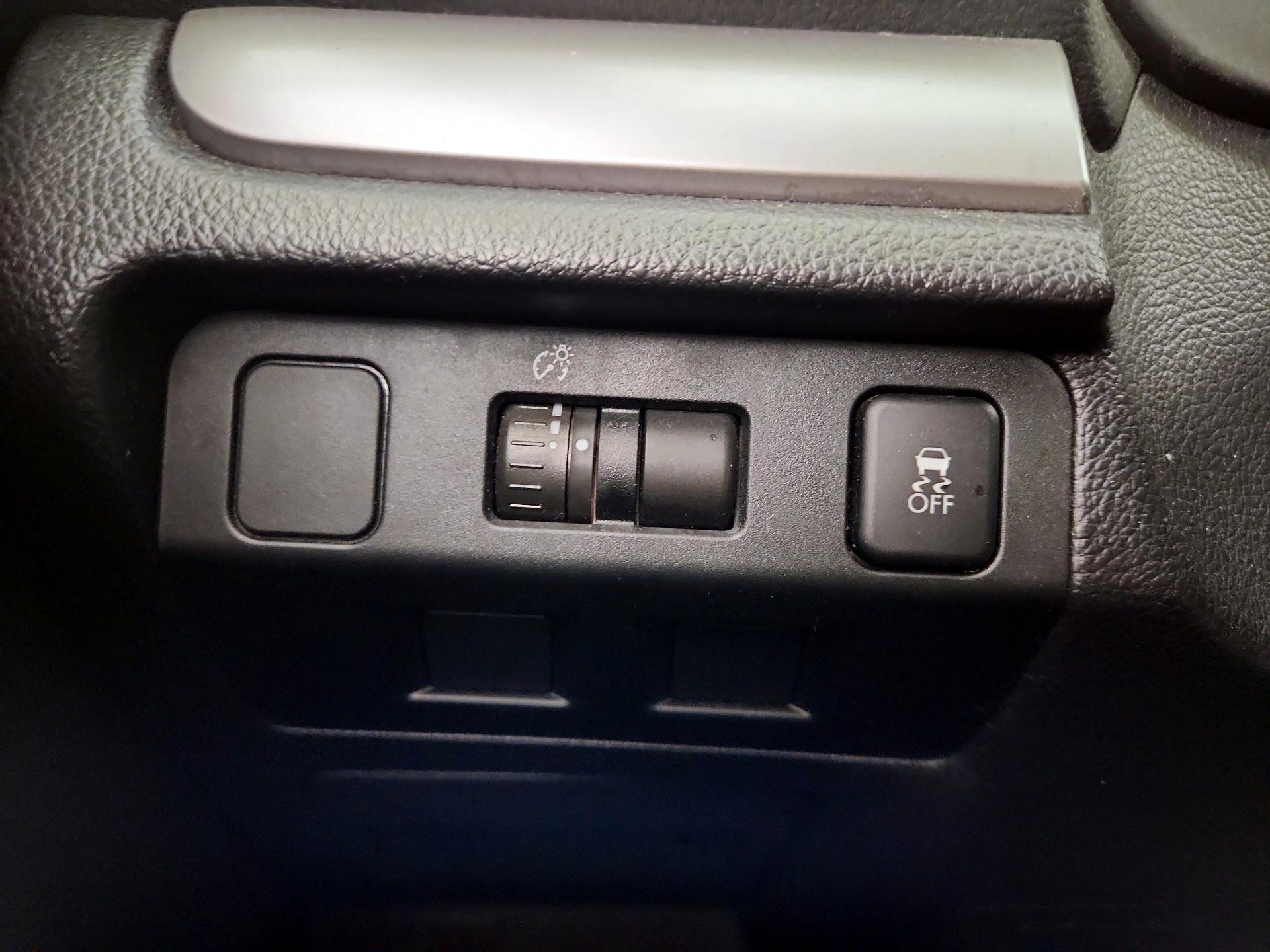 Thumbnail: 2015 Subaru Forester - 13