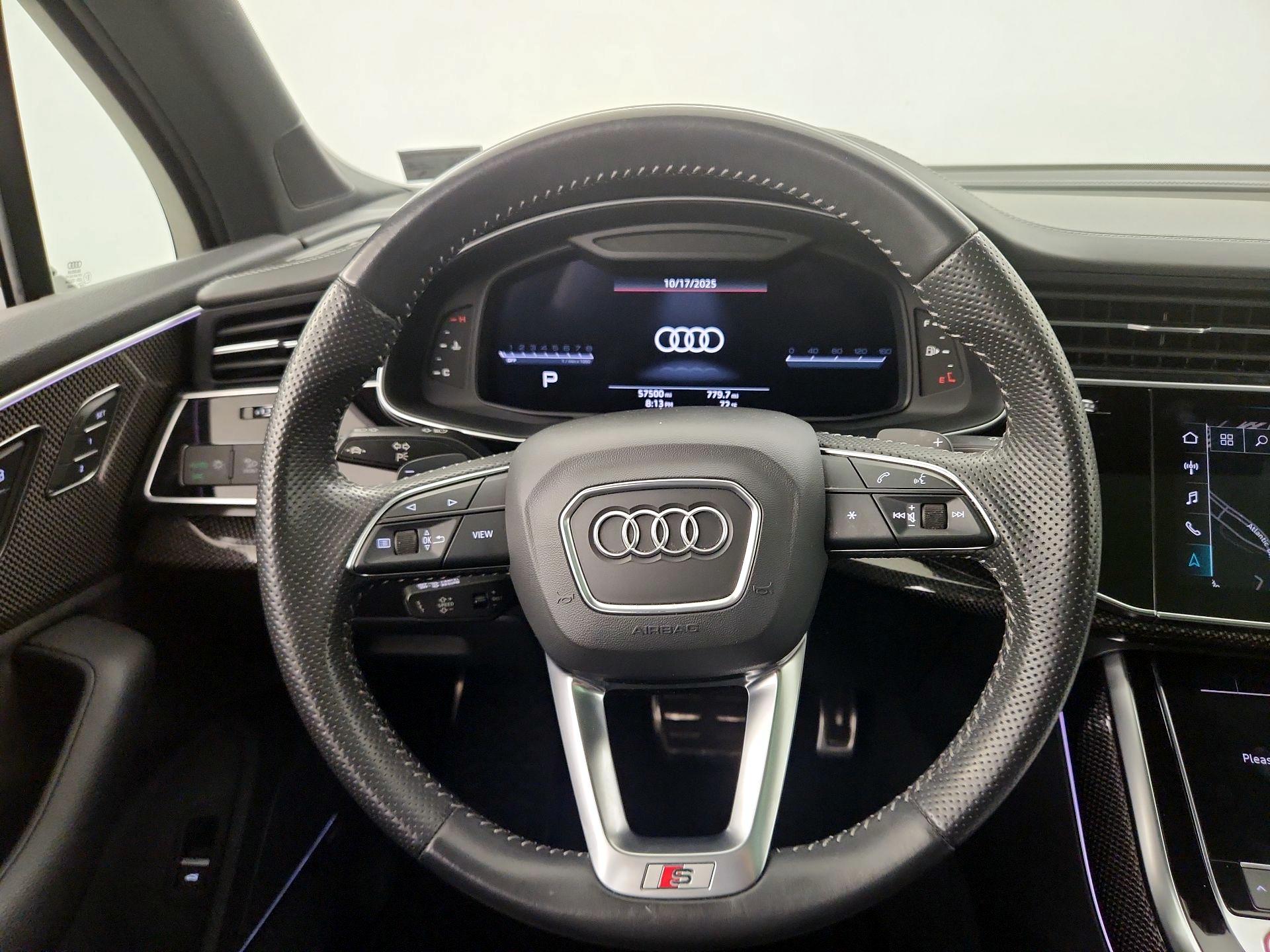 Thumbnail: 2020 Audi SQ7 - 10