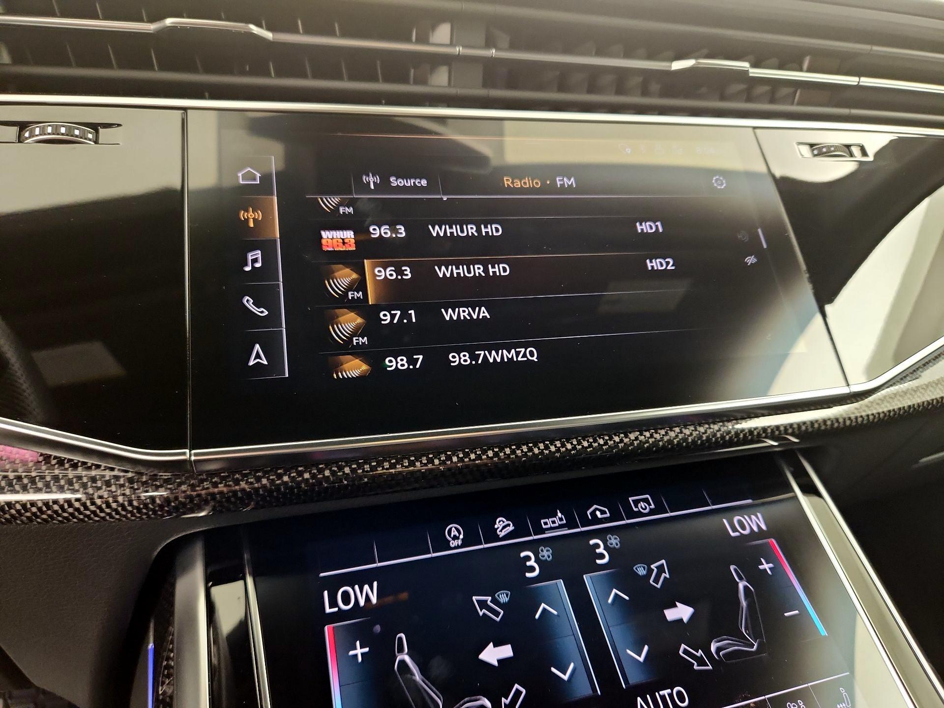Thumbnail: 2020 Audi SQ7 - 16