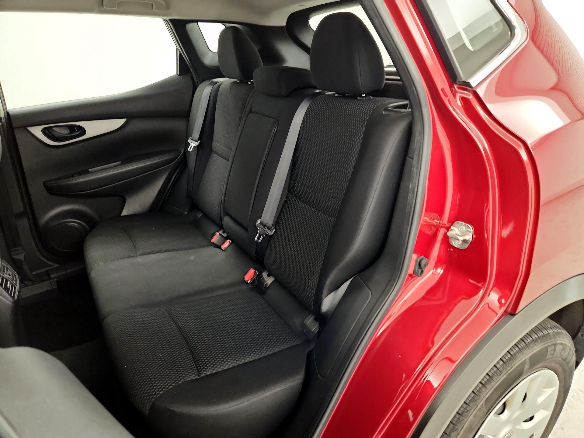 Thumbnail: 2019 Nissan Rogue Sport - 19