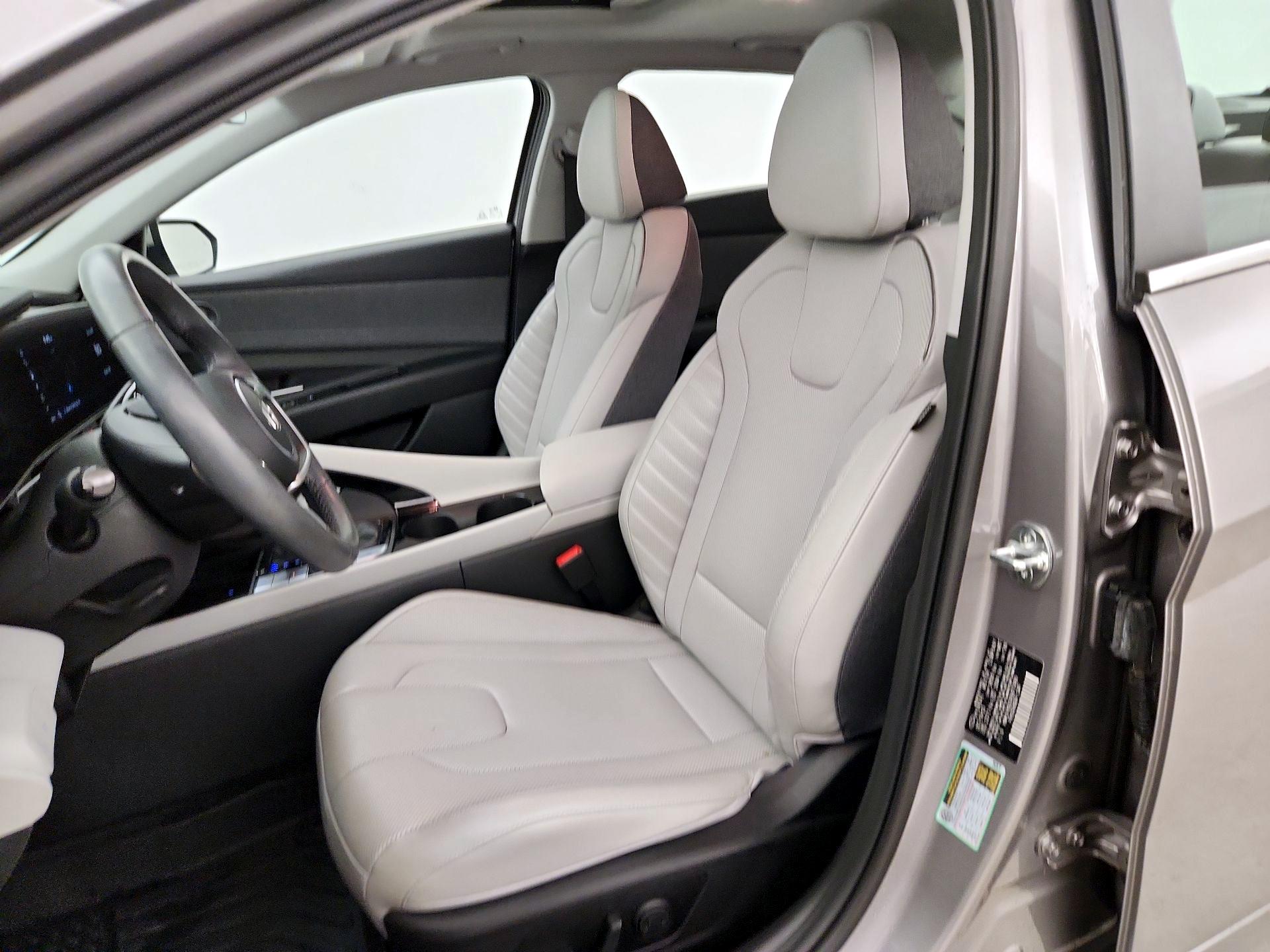 Thumbnail: 2024 Hyundai Elantra - 11