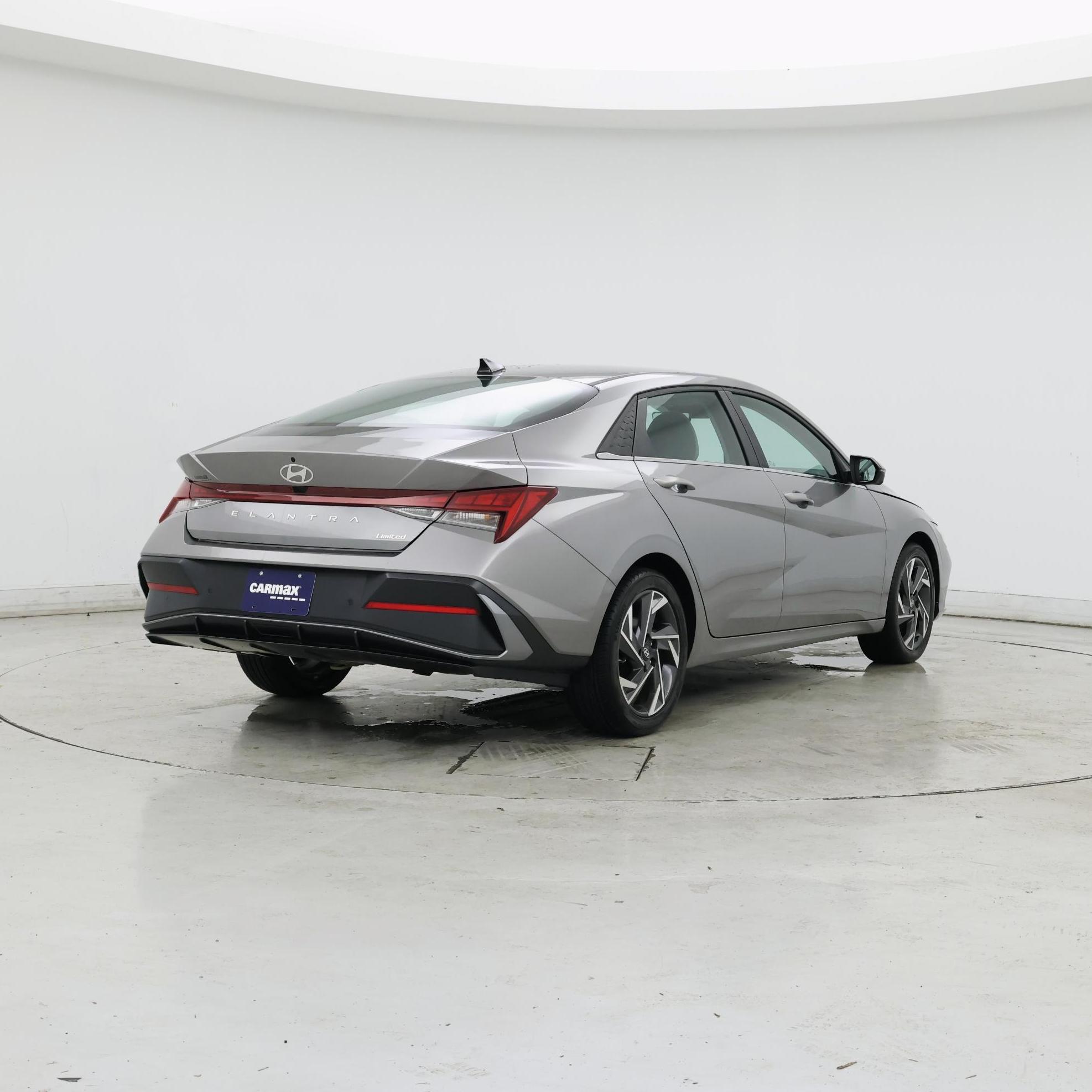 Thumbnail: 2024 Hyundai Elantra - 8