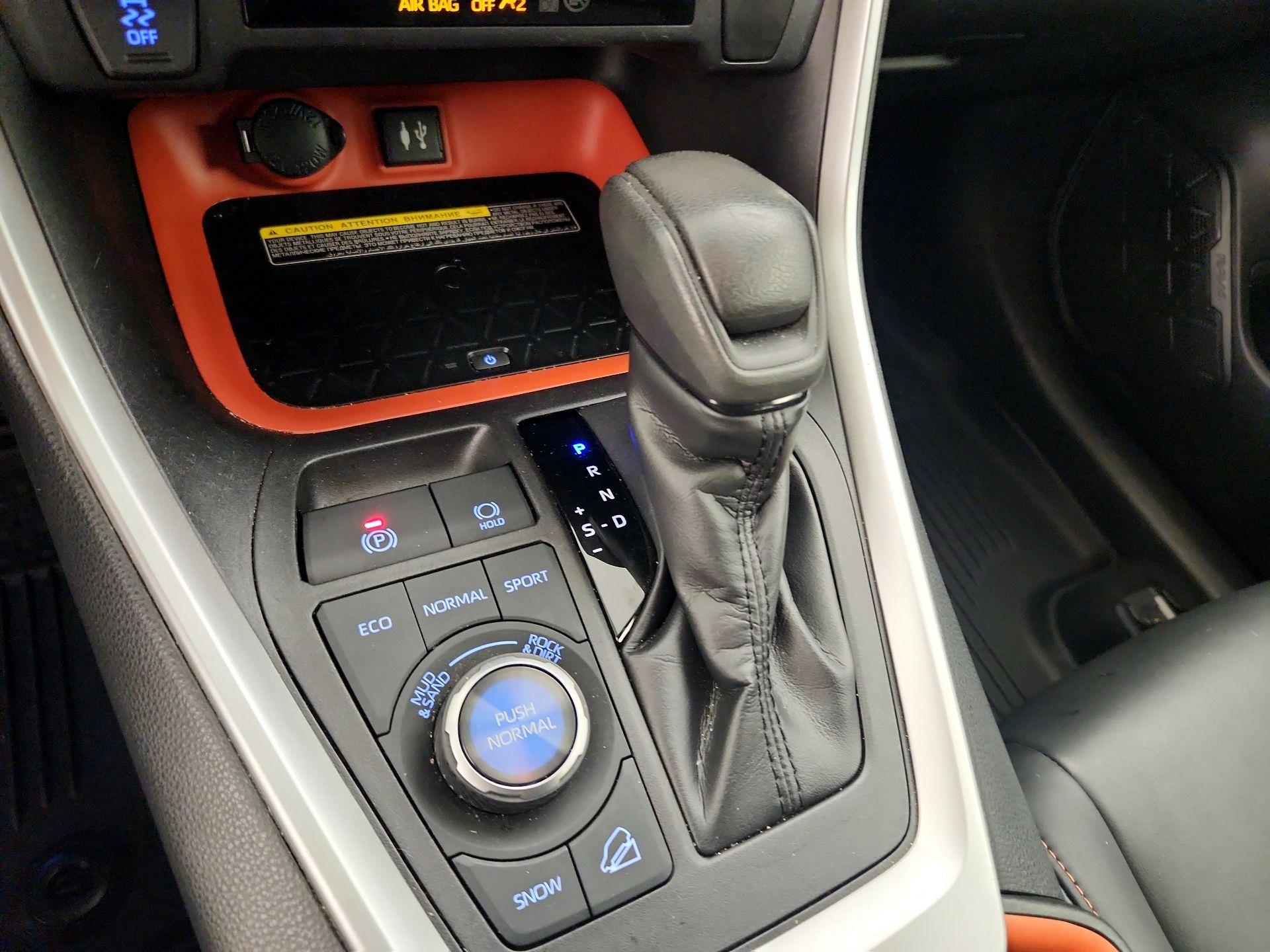 Thumbnail: 2019 Toyota RAV4 - 18