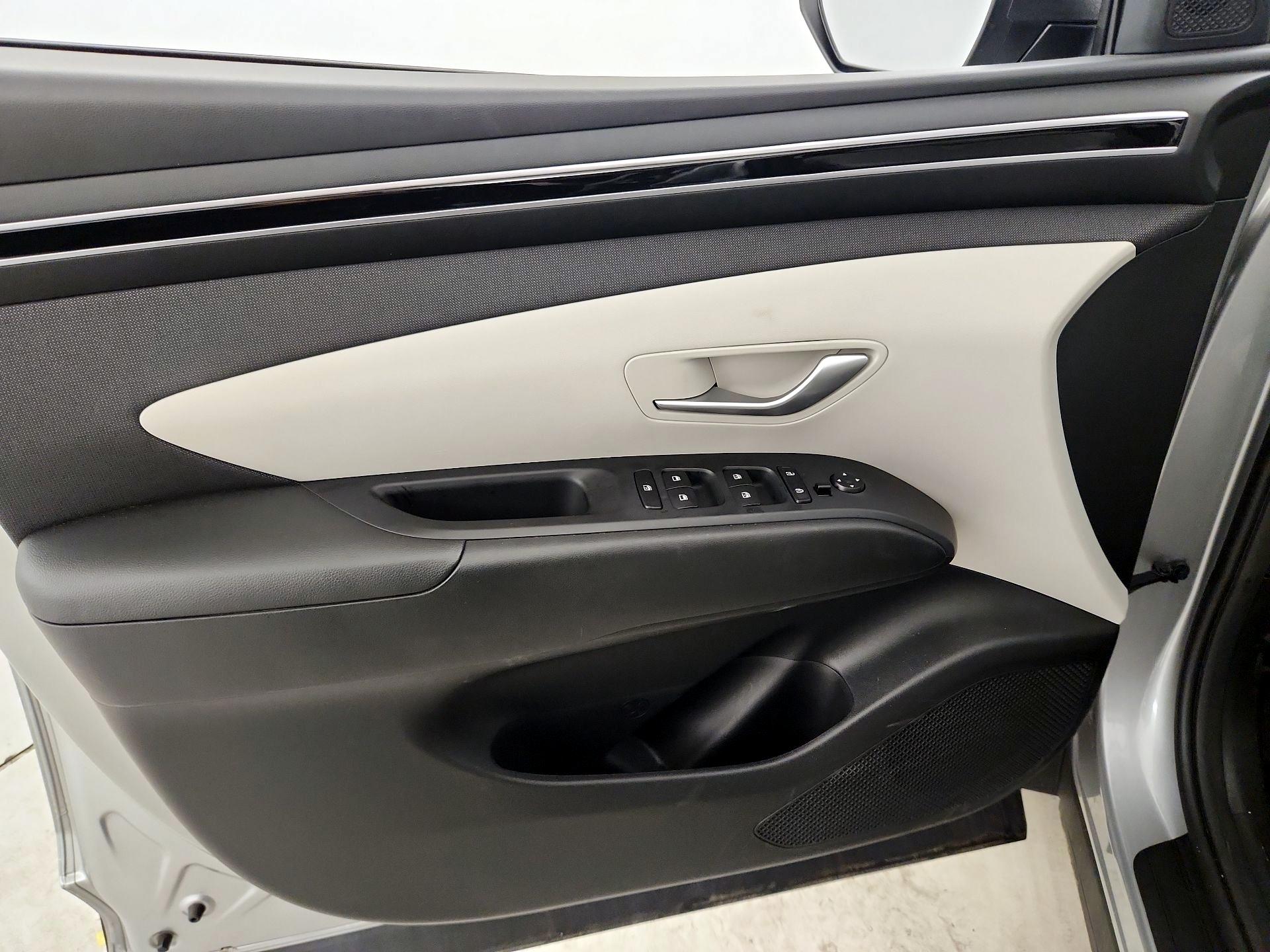 Thumbnail: 2023 Hyundai Tucson - 12