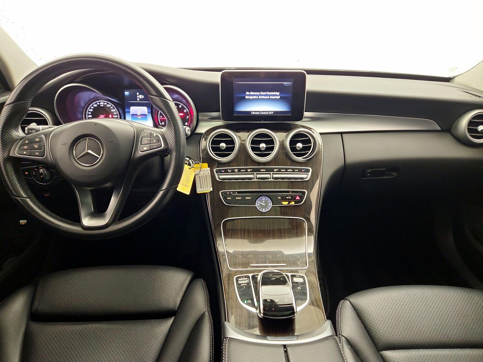 Thumbnail: 2015 Mercedes-Benz C-Class - 9