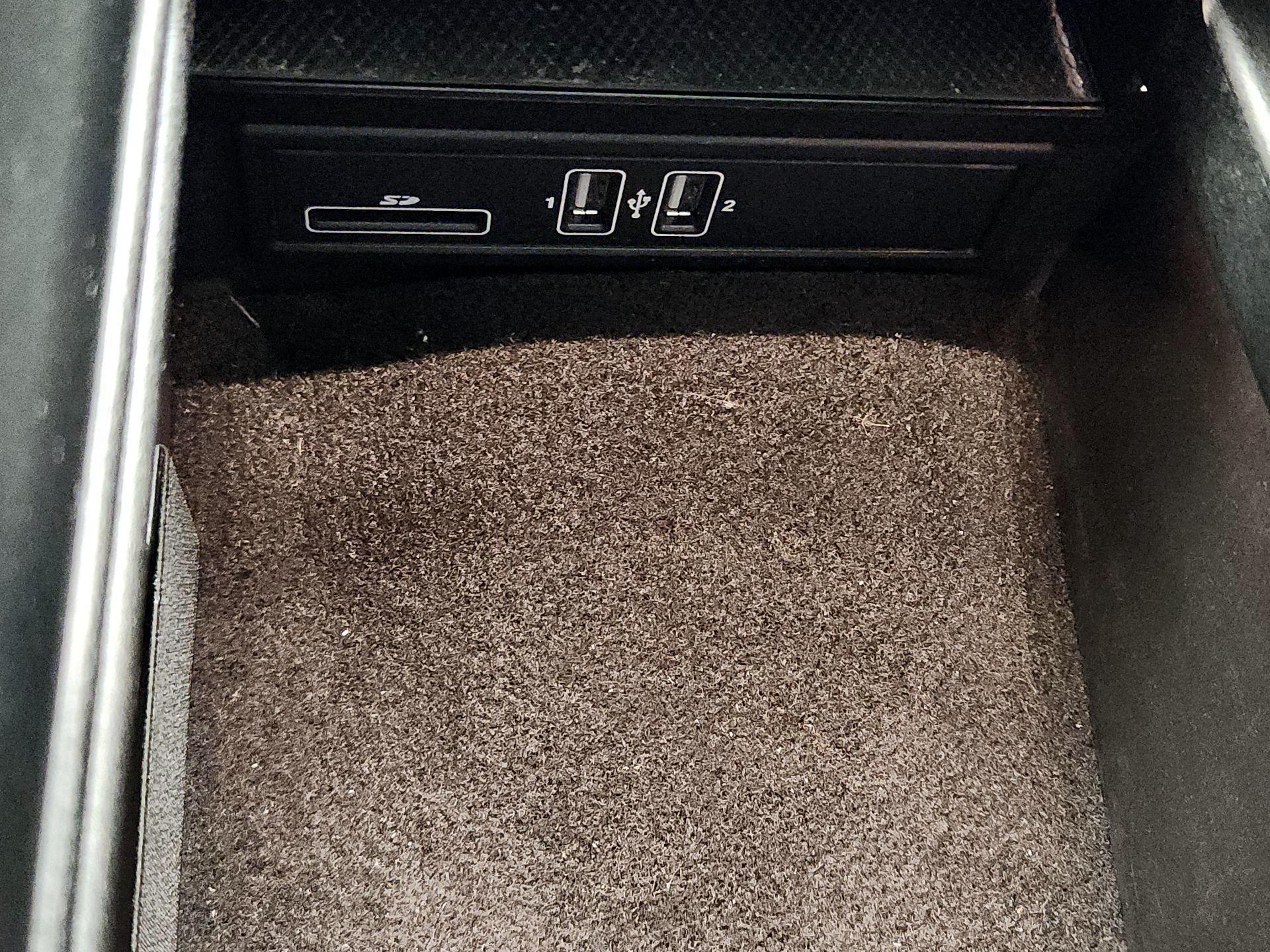 Thumbnail: 2015 Mercedes-Benz C-Class - 17