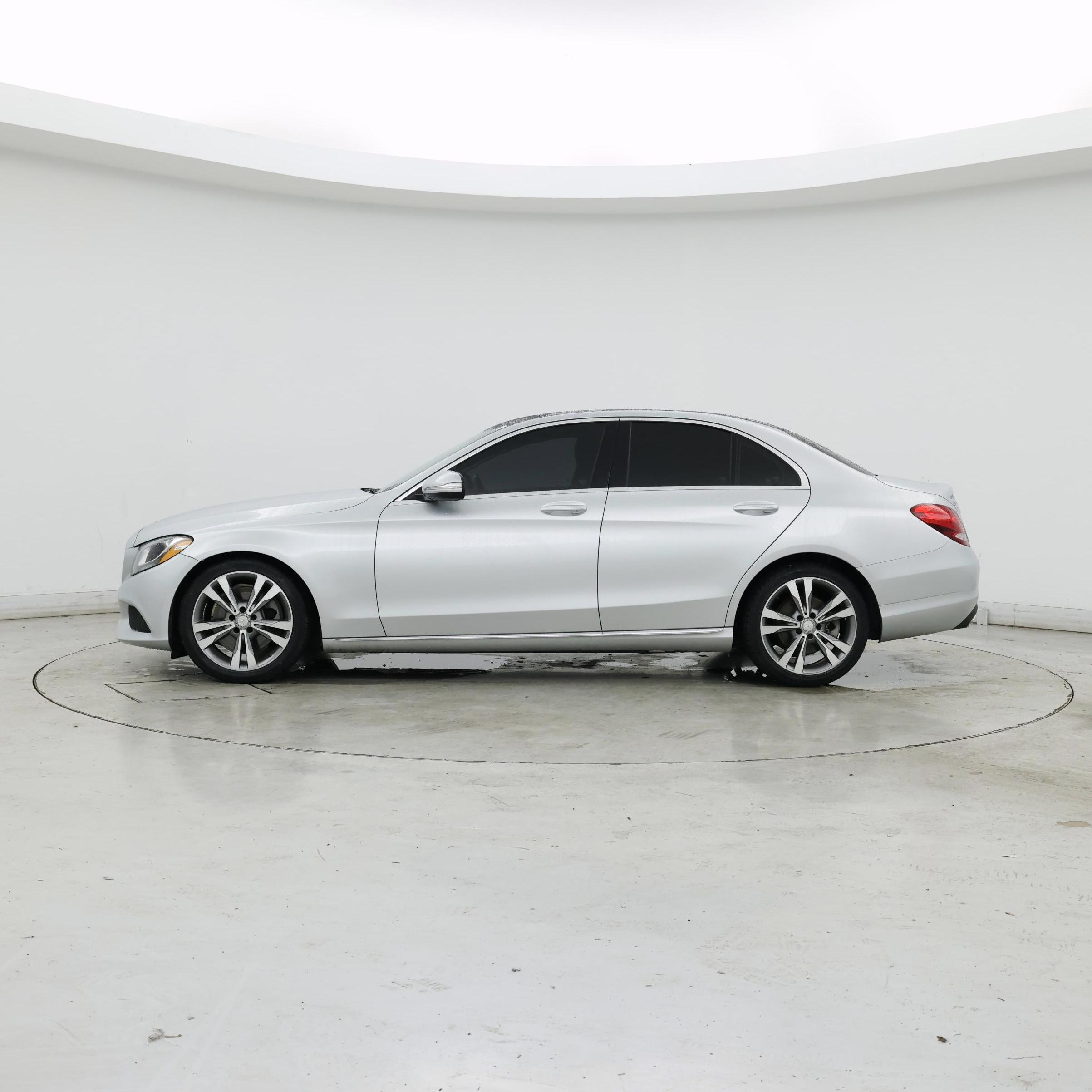 Thumbnail: 2015 Mercedes-Benz C-Class - 3