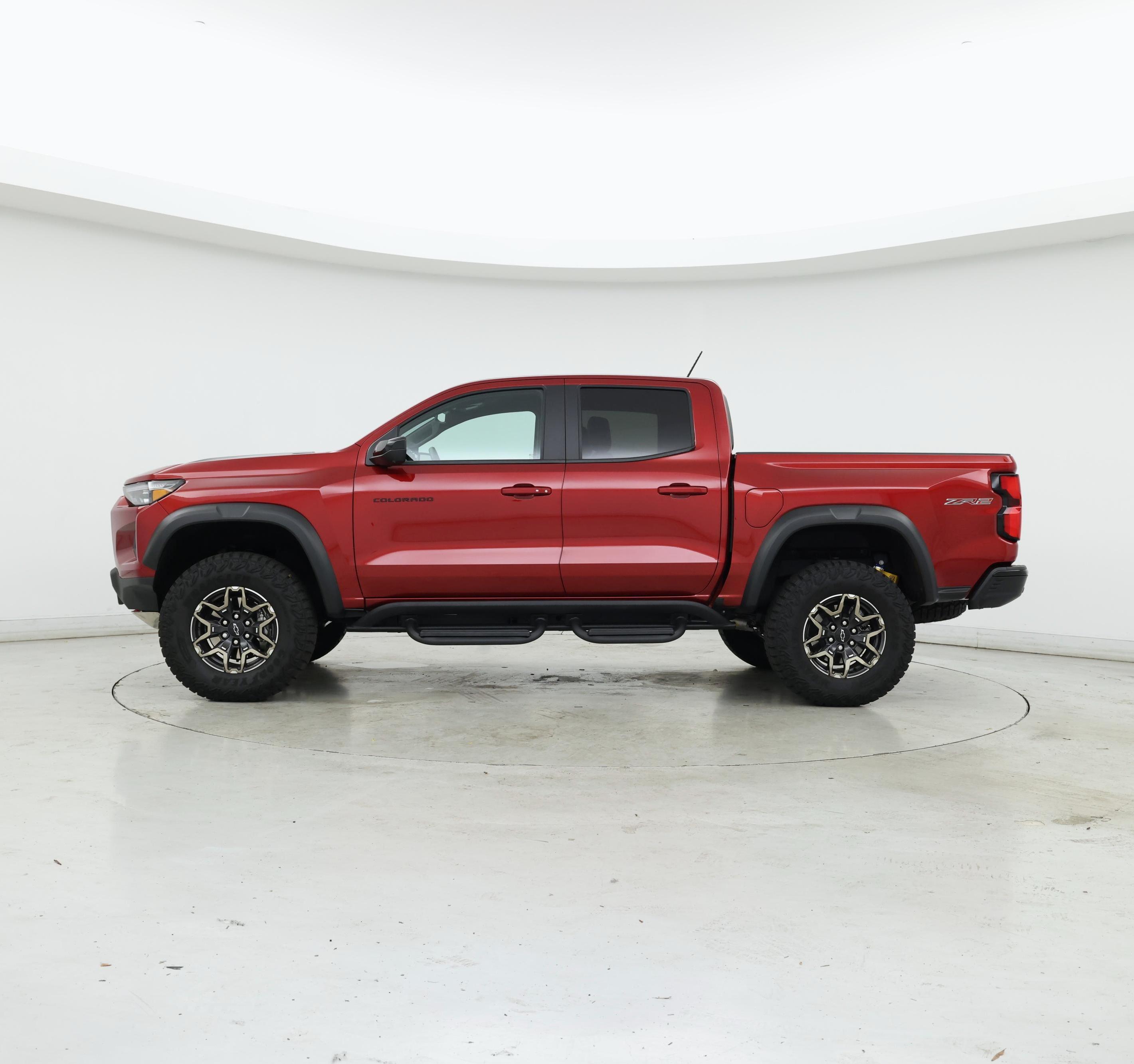 Thumbnail: 2024 Chevrolet Colorado - 3