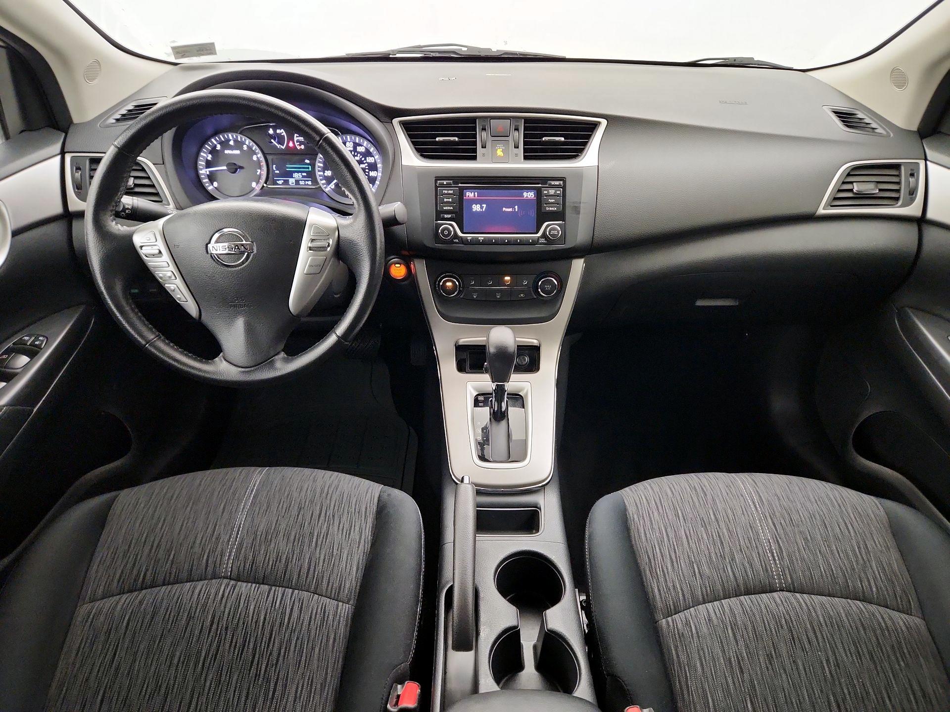 Thumbnail: 2015 Nissan Sentra - 9
