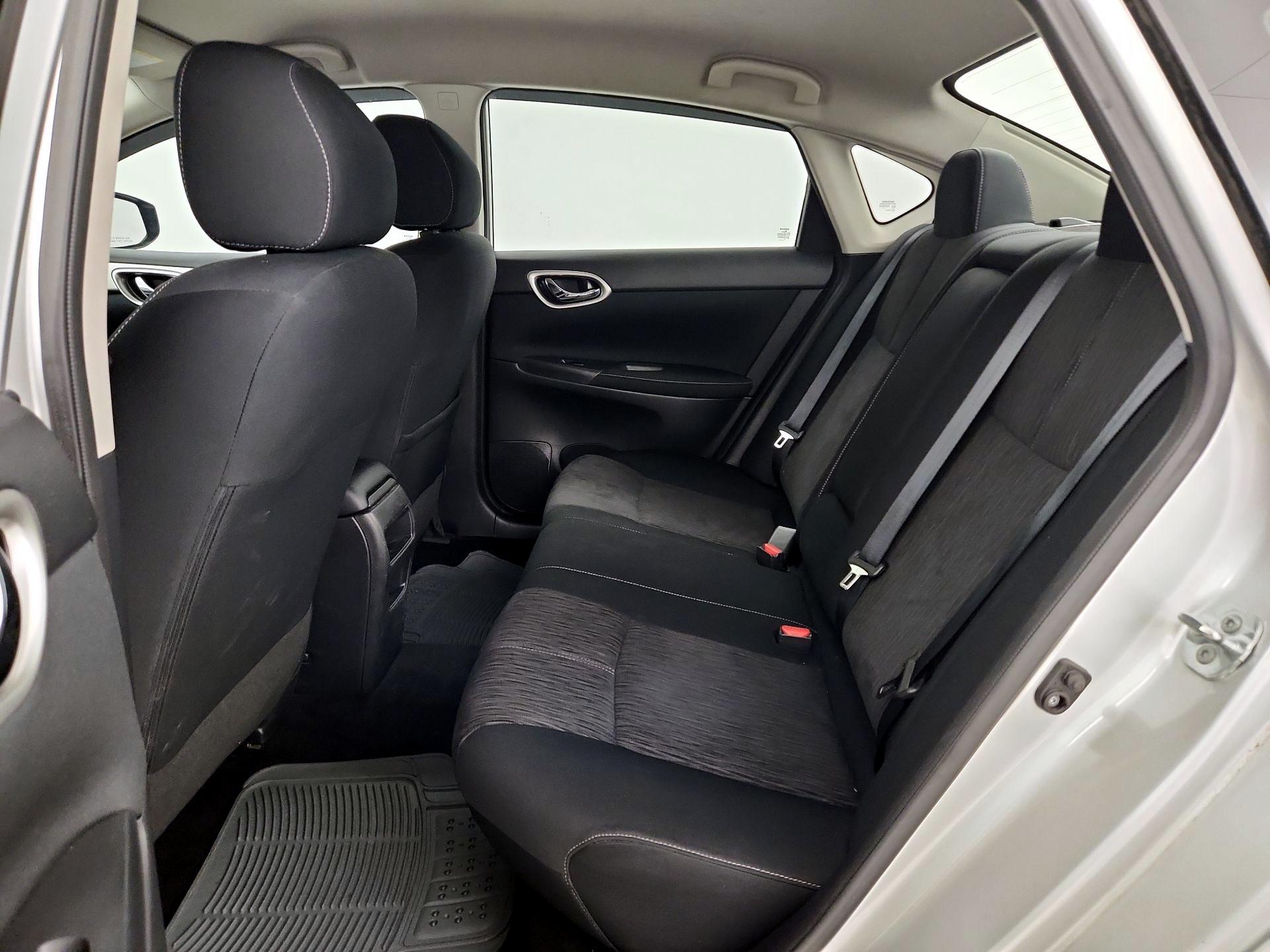 Thumbnail: 2015 Nissan Sentra - 19