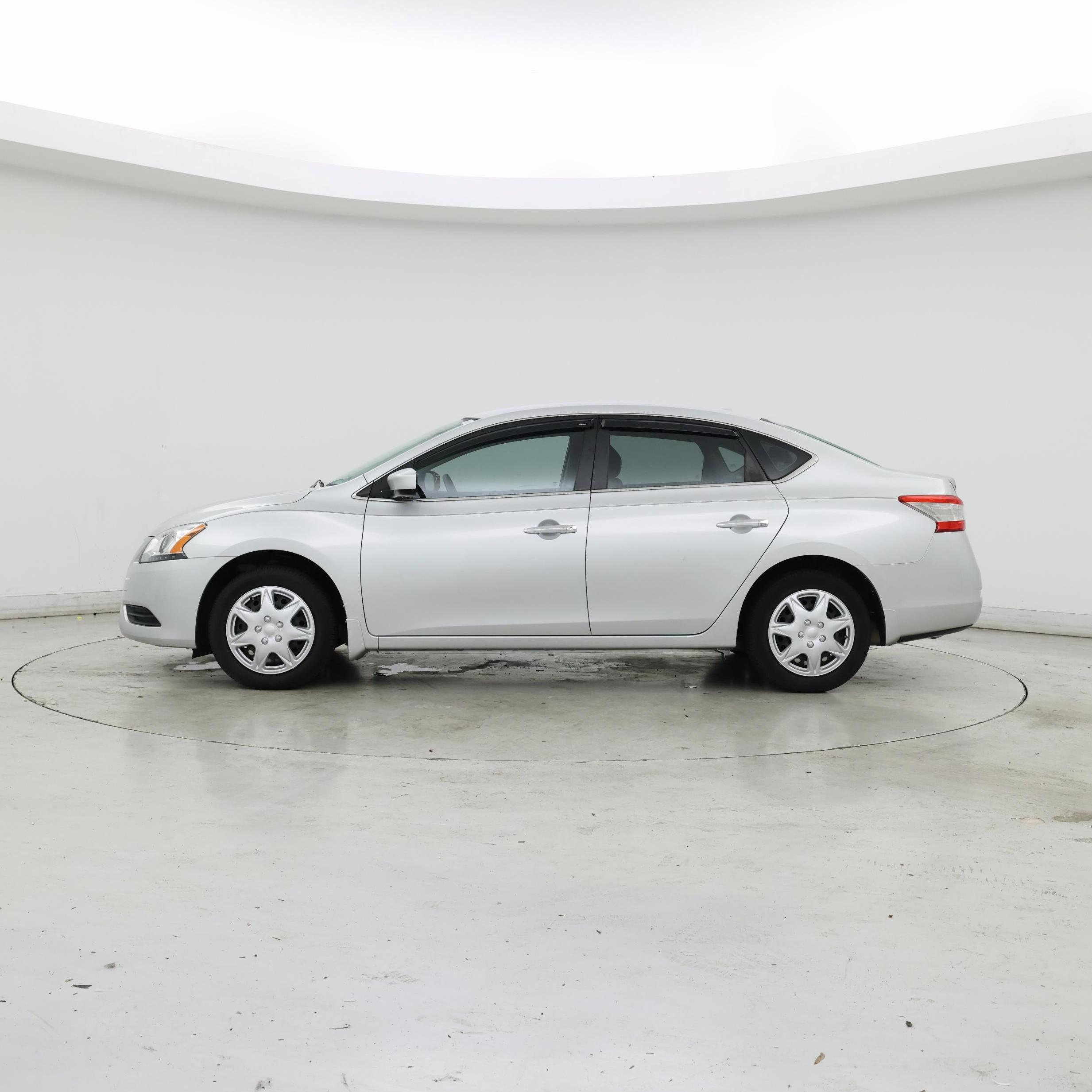 Thumbnail: 2015 Nissan Sentra - 3