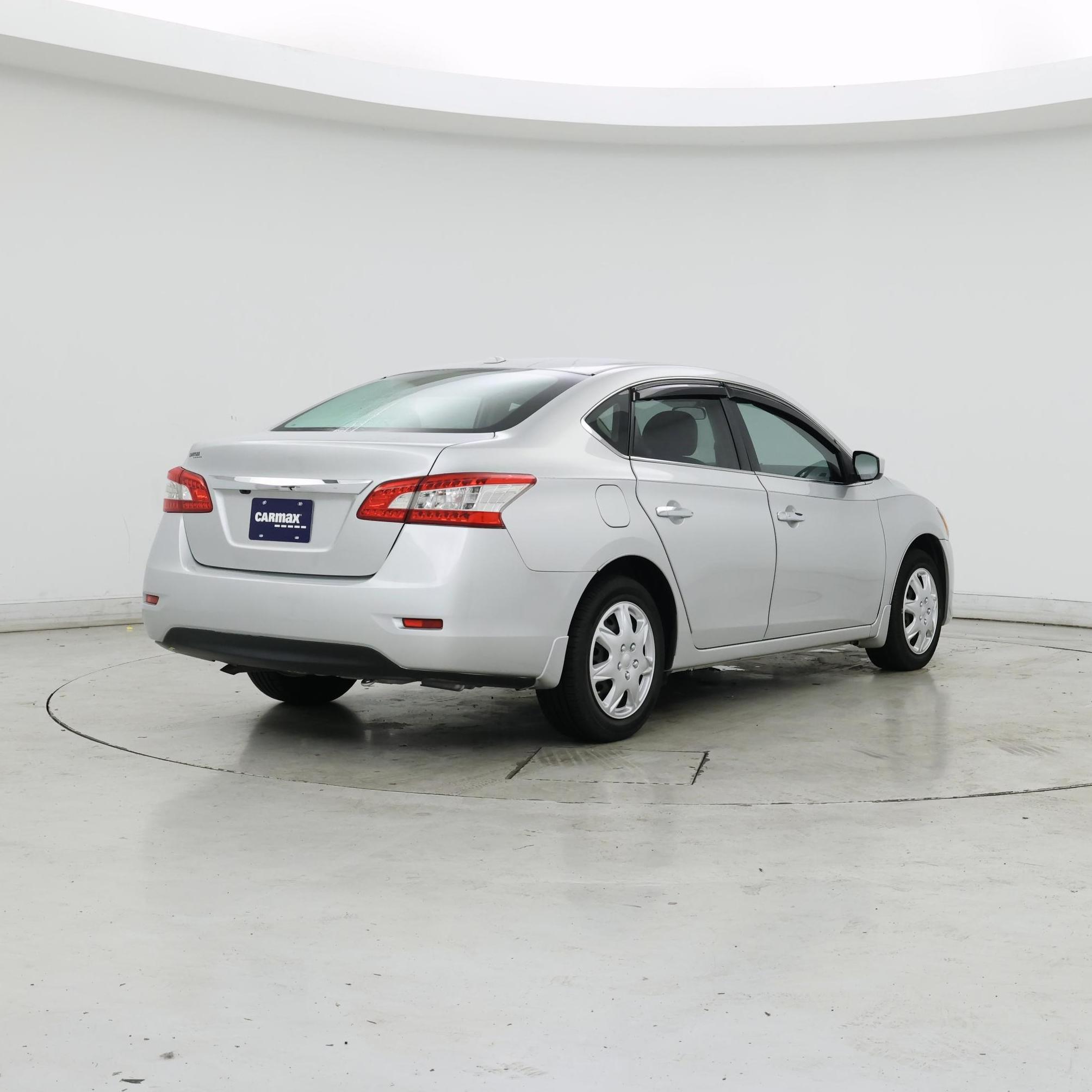 Thumbnail: 2015 Nissan Sentra - 8