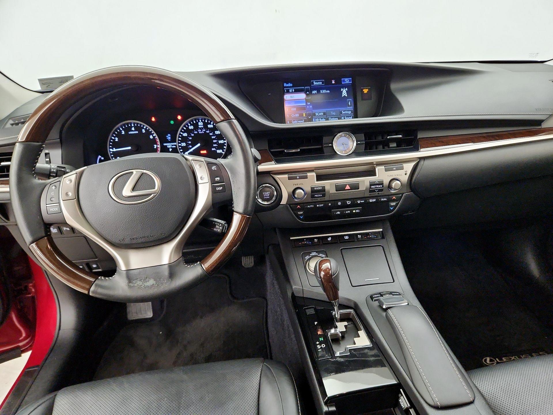 Thumbnail: 2015 Lexus ES - 9