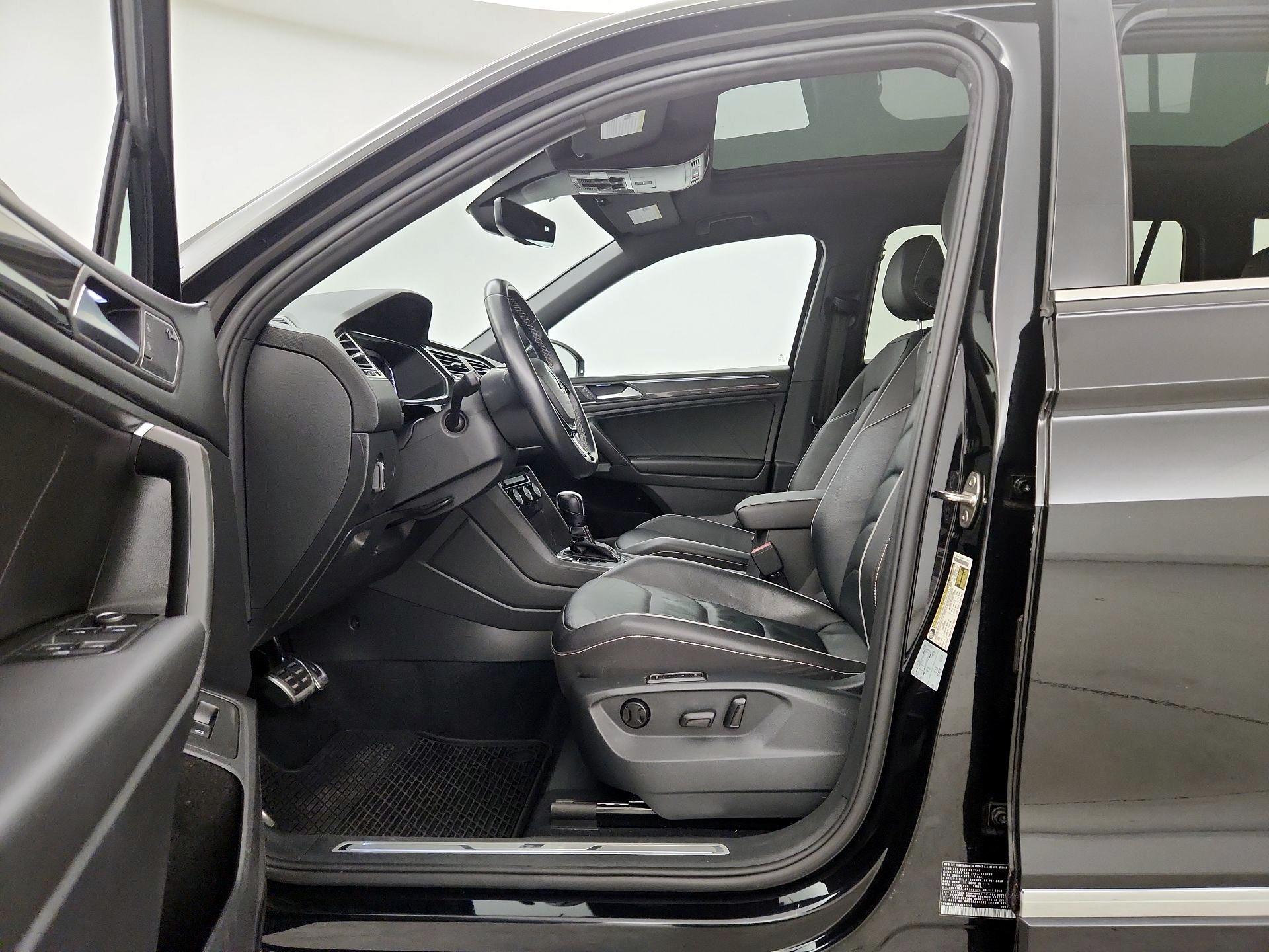 Thumbnail: 2021 Volkswagen Tiguan - 11