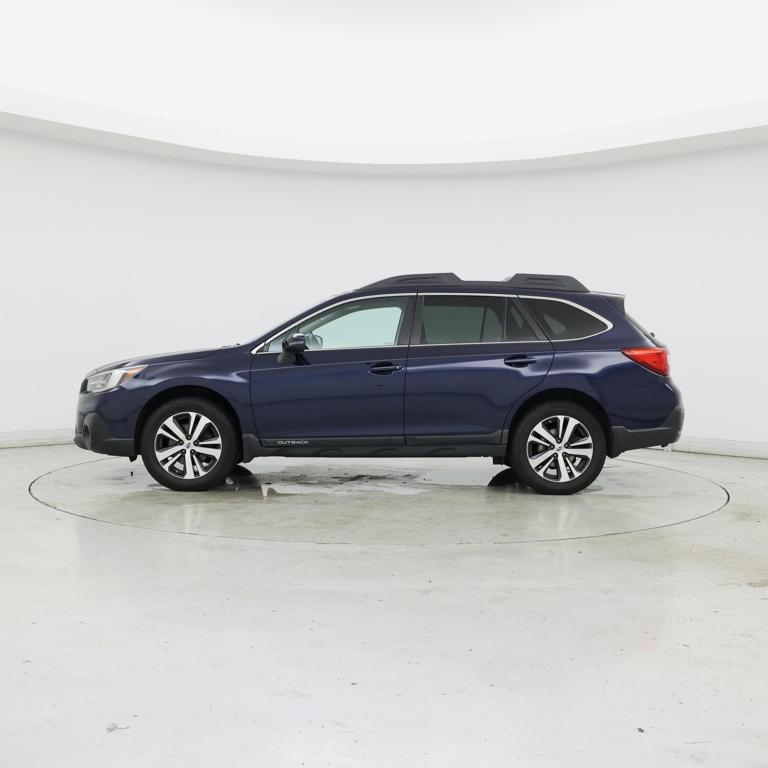 Thumbnail: 2018 Subaru Outback - 3