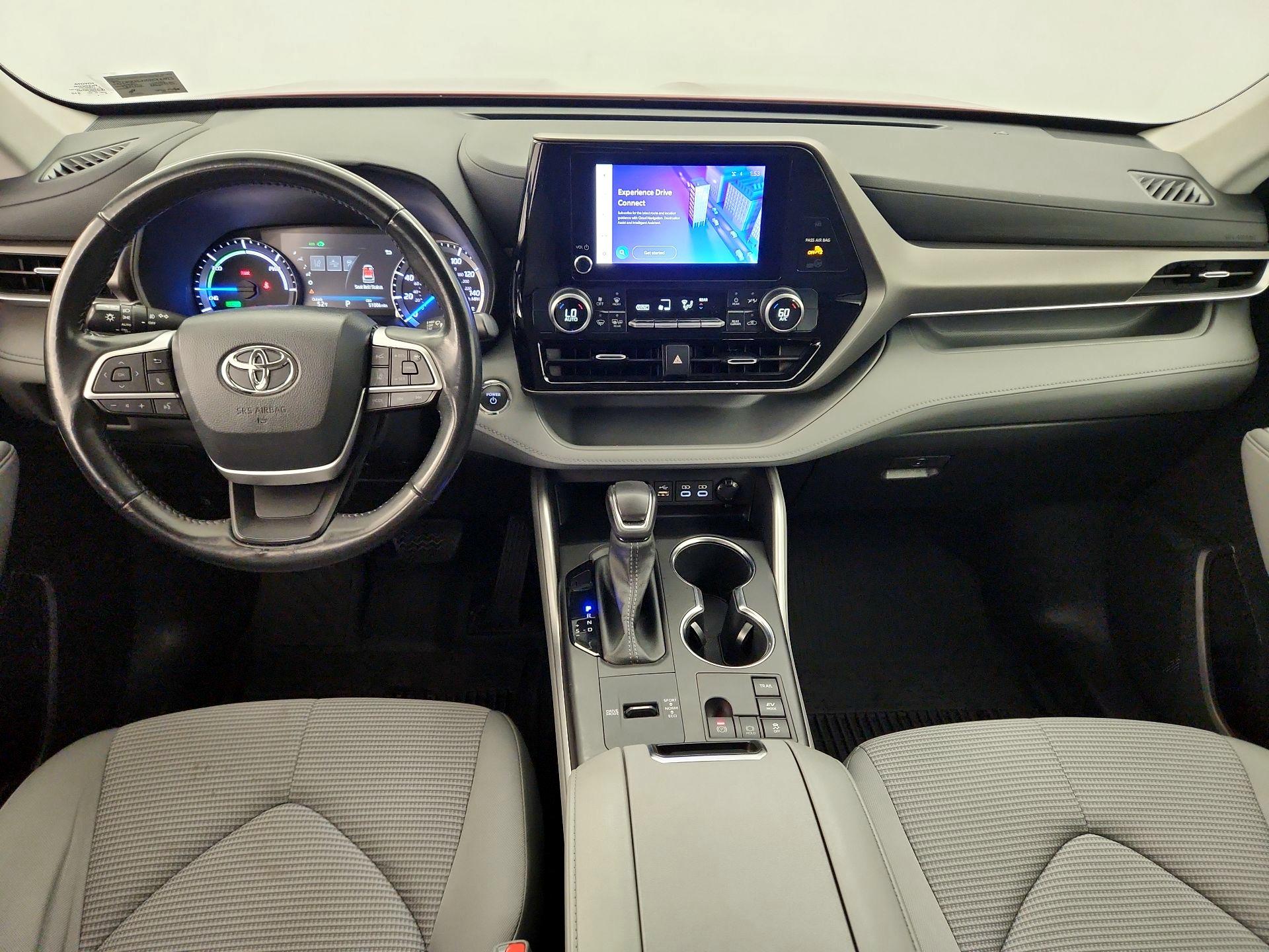 Thumbnail: 2023 Toyota Highlander - 9