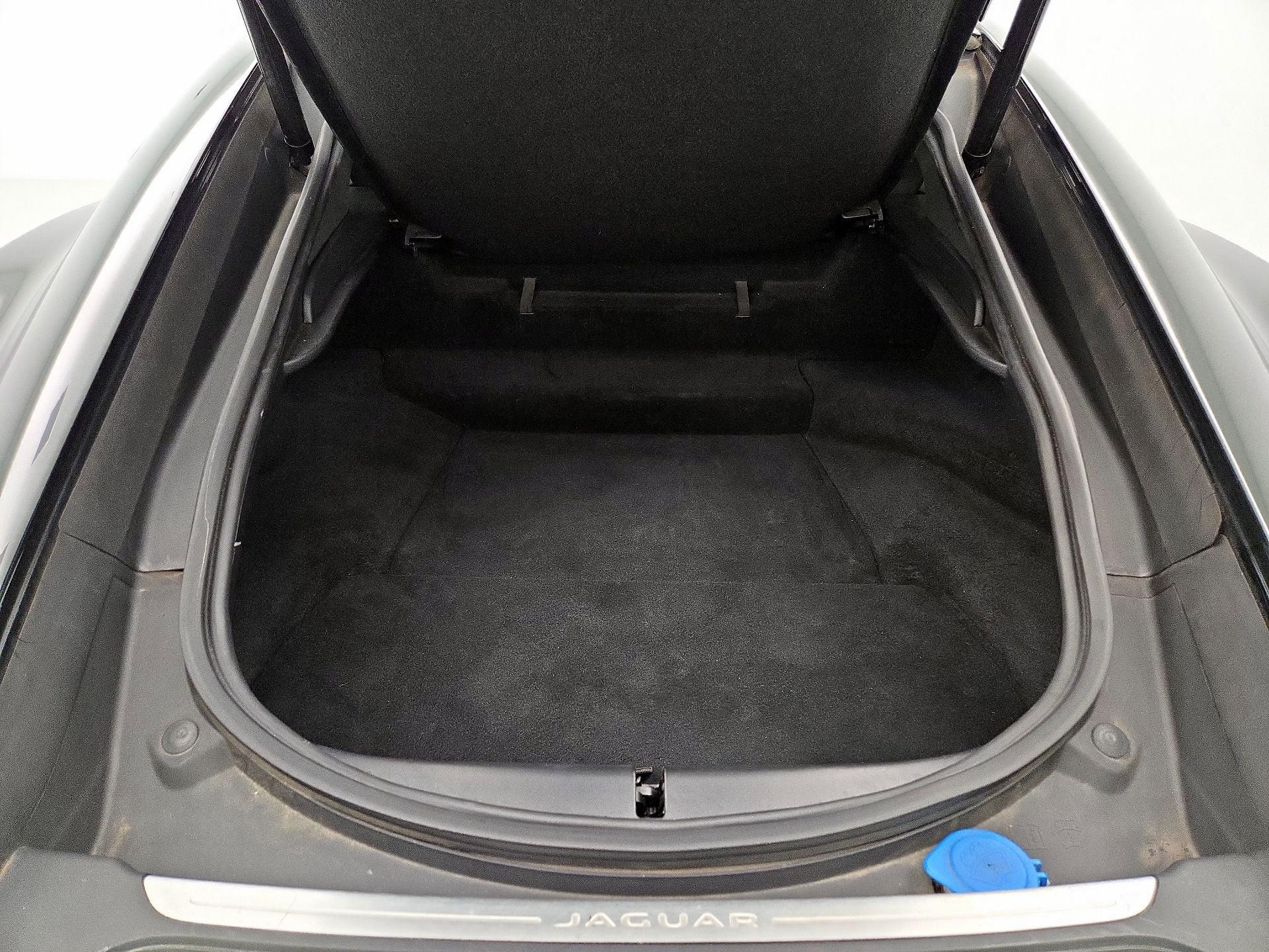 Thumbnail: 2018 Jaguar F-Type - 19