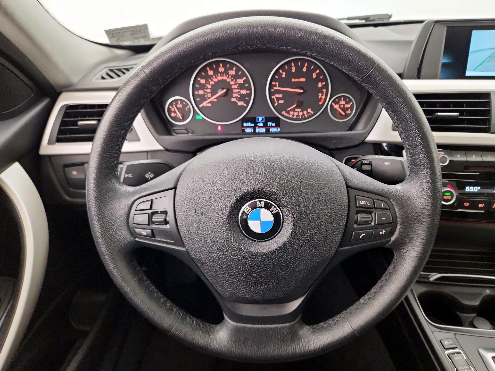 Thumbnail: 2018 BMW 3 Series - 10