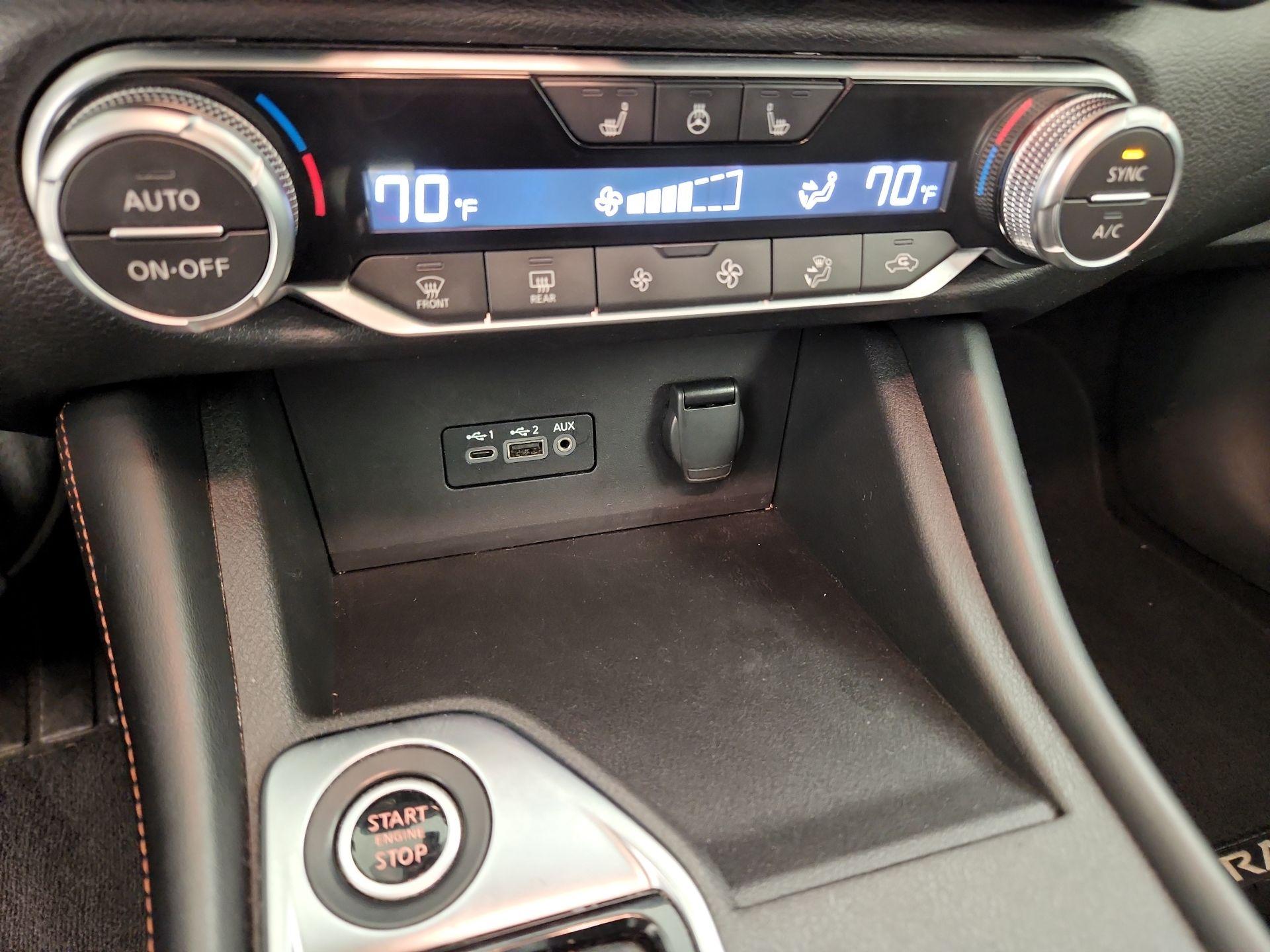 Thumbnail: 2020 Nissan Sentra - 16