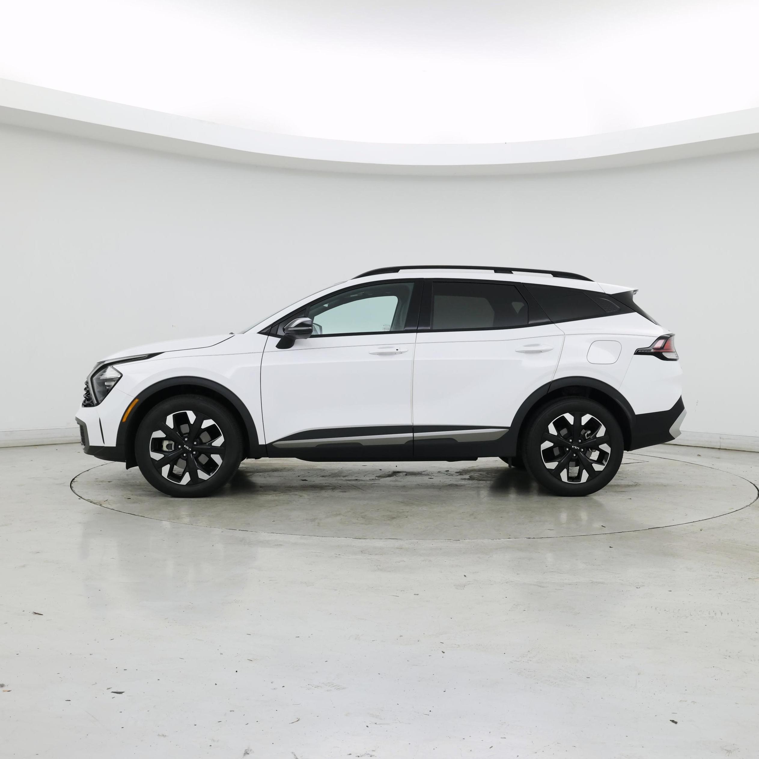 Thumbnail: 2023 Kia Sportage - 3