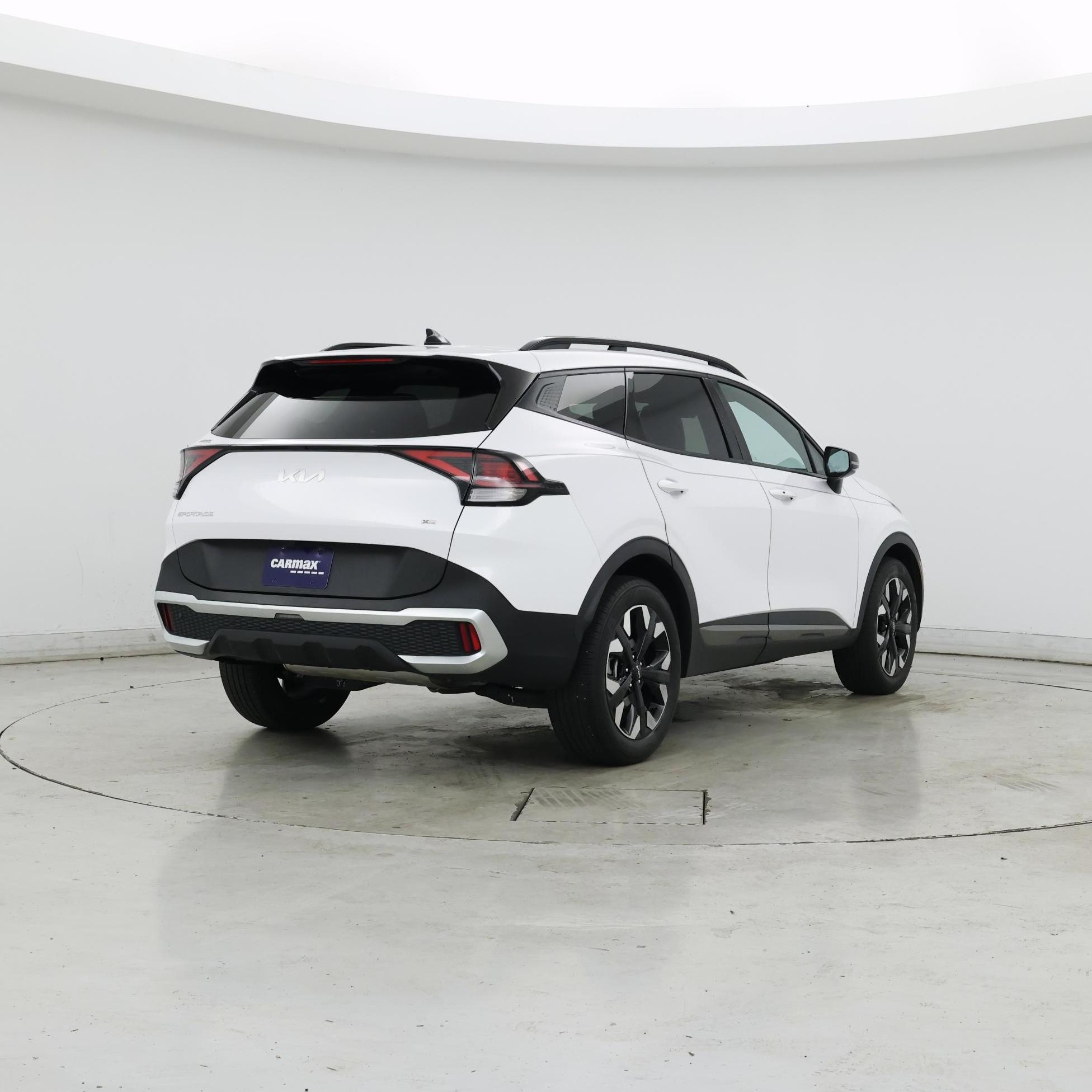Thumbnail: 2023 Kia Sportage - 8