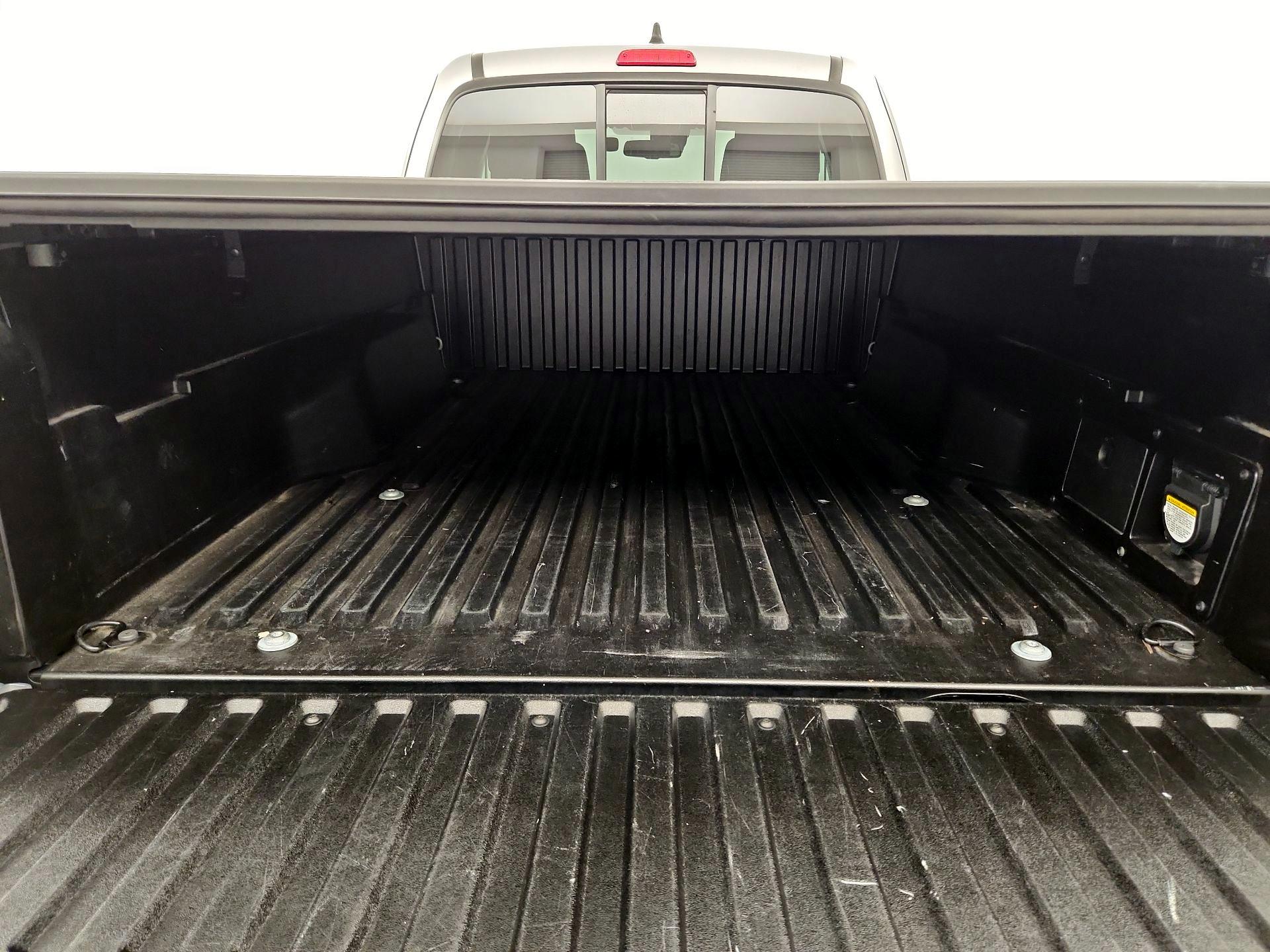 Thumbnail: 2021 Toyota Tacoma - 20