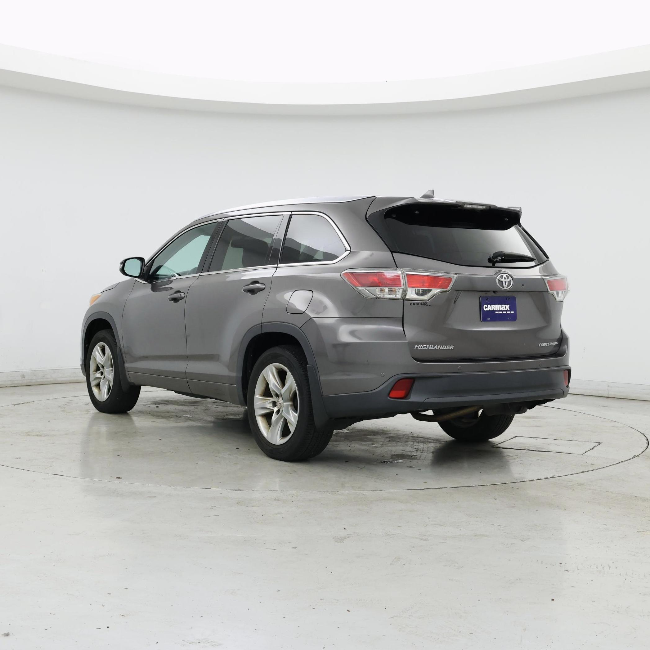 Thumbnail: 2015 Toyota Highlander - 2