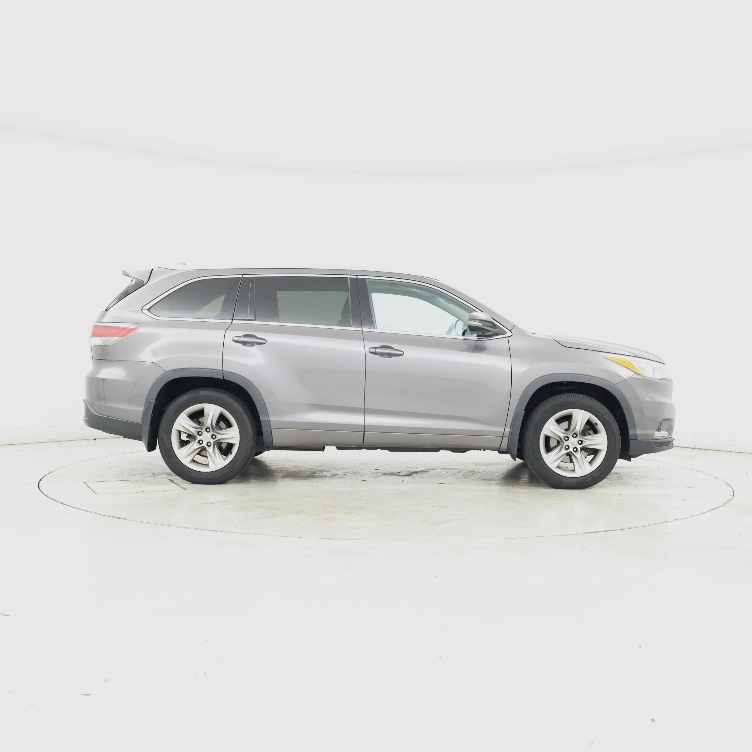 Thumbnail: 2015 Toyota Highlander - 7
