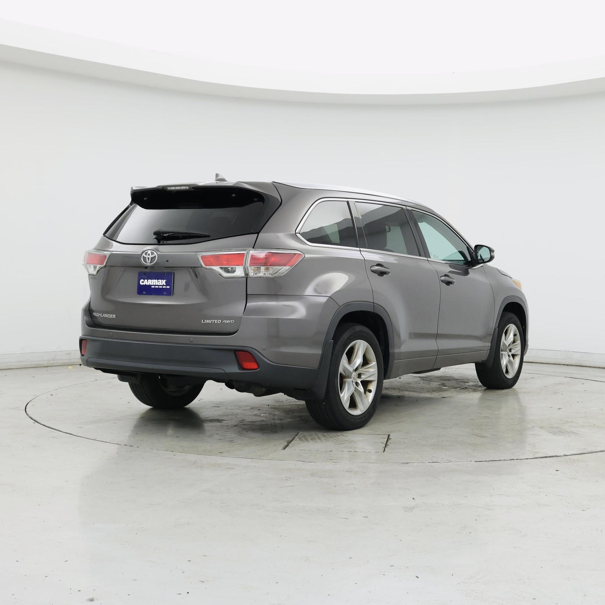 Thumbnail: 2015 Toyota Highlander - 8