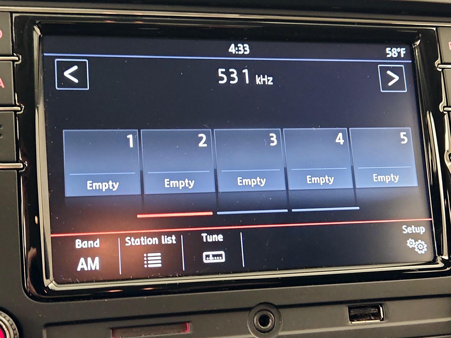 Thumbnail: 2016 Volkswagen Jetta - 15