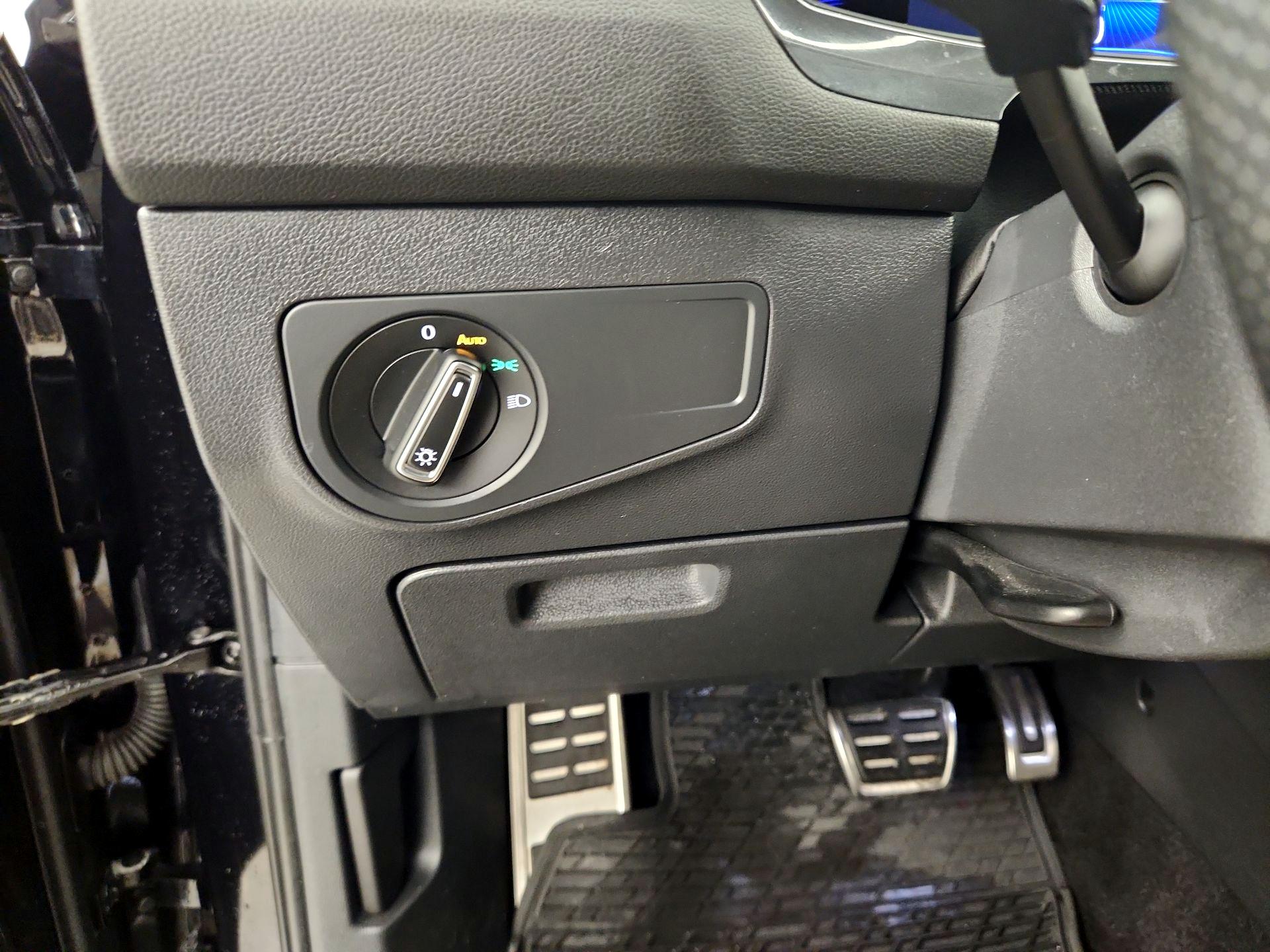 Thumbnail: 2024 Volkswagen Tiguan - 13