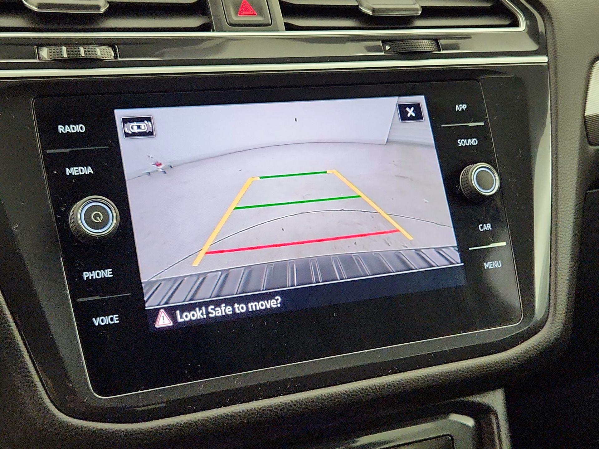 Thumbnail: 2024 Volkswagen Tiguan - 14