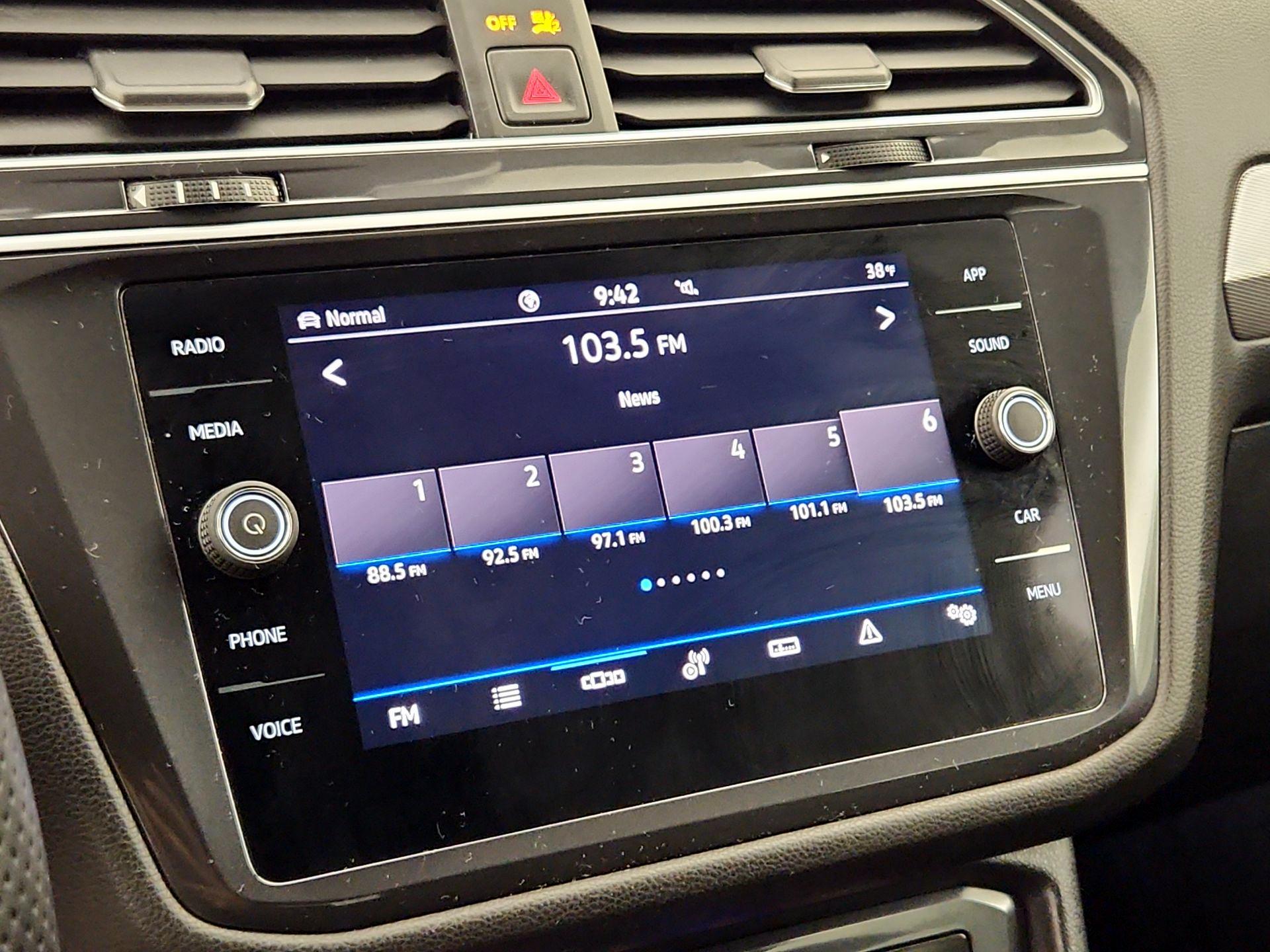 Thumbnail: 2024 Volkswagen Tiguan - 15