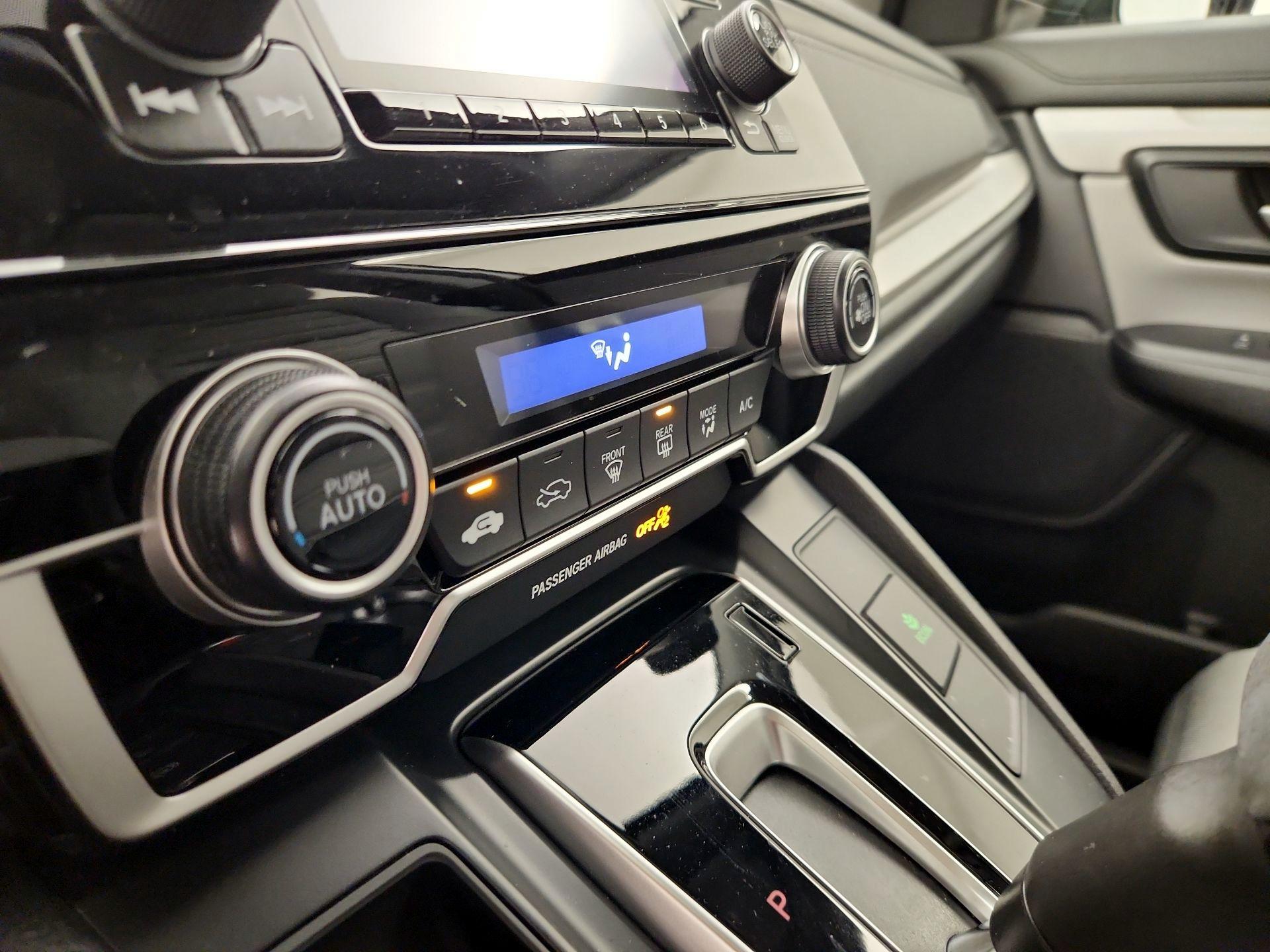 Thumbnail: 2019 Honda CR-V - 16