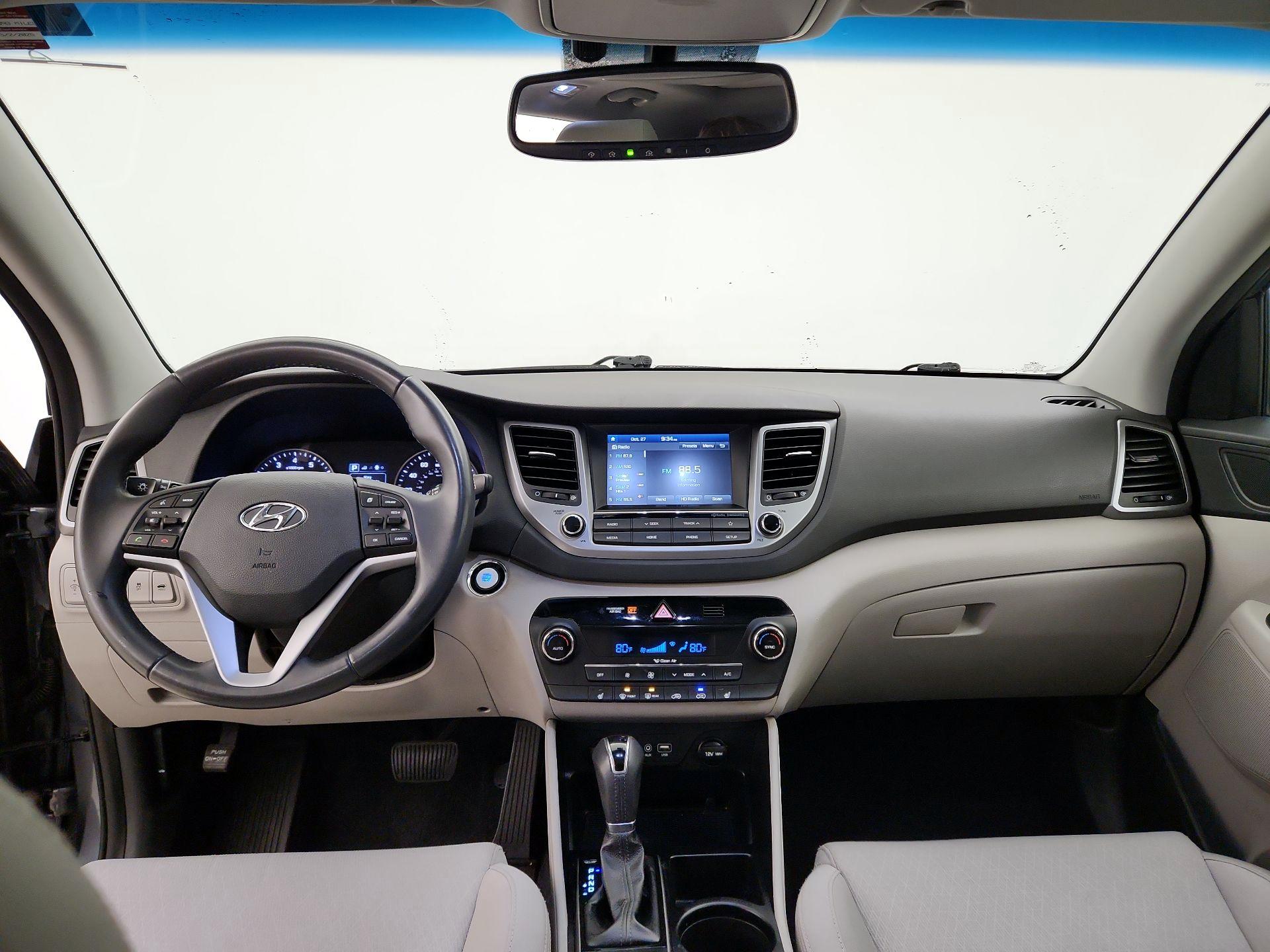 Thumbnail: 2018 Hyundai Tucson - 9