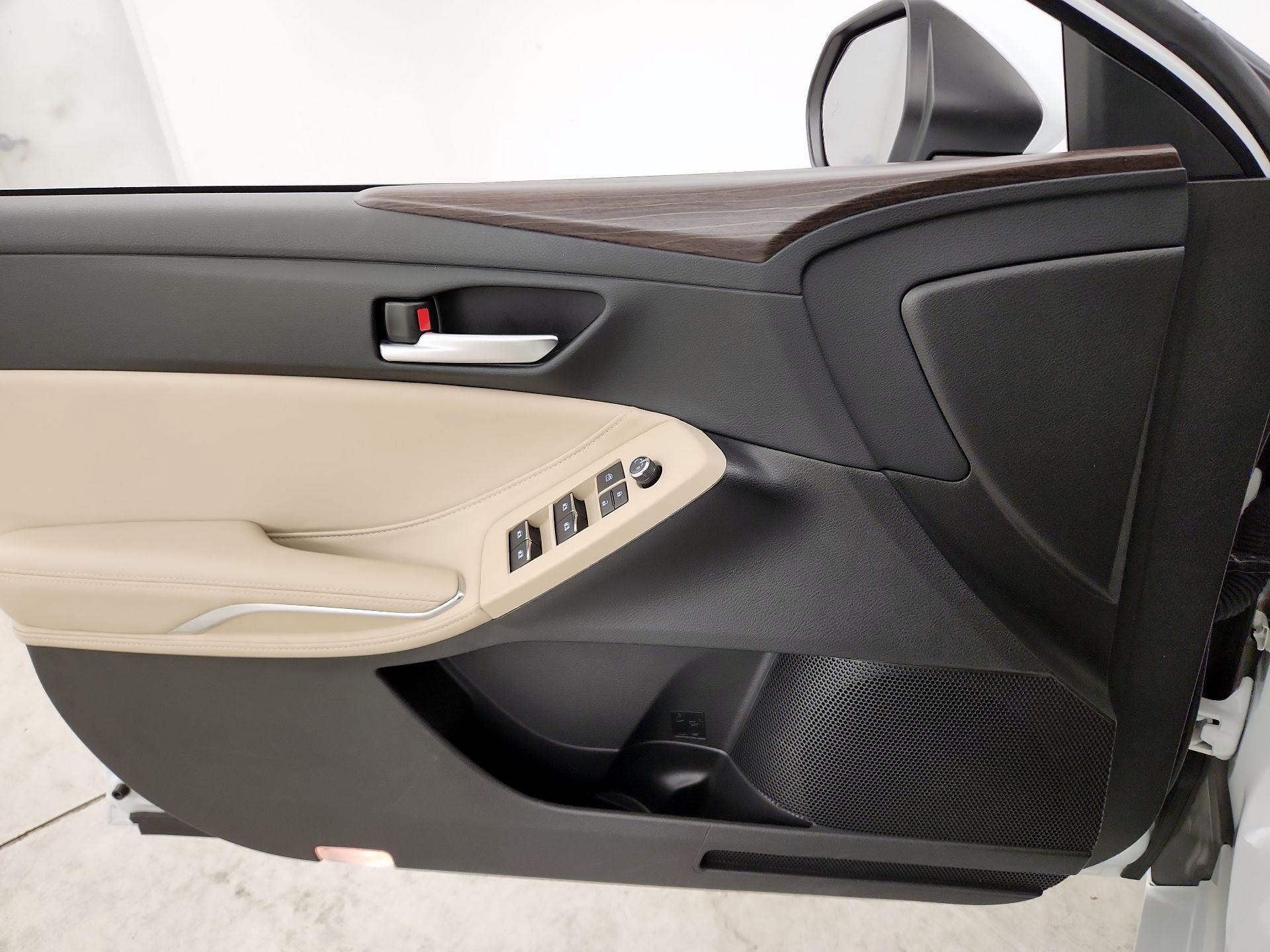 Thumbnail: 2019 Toyota Avalon - 12