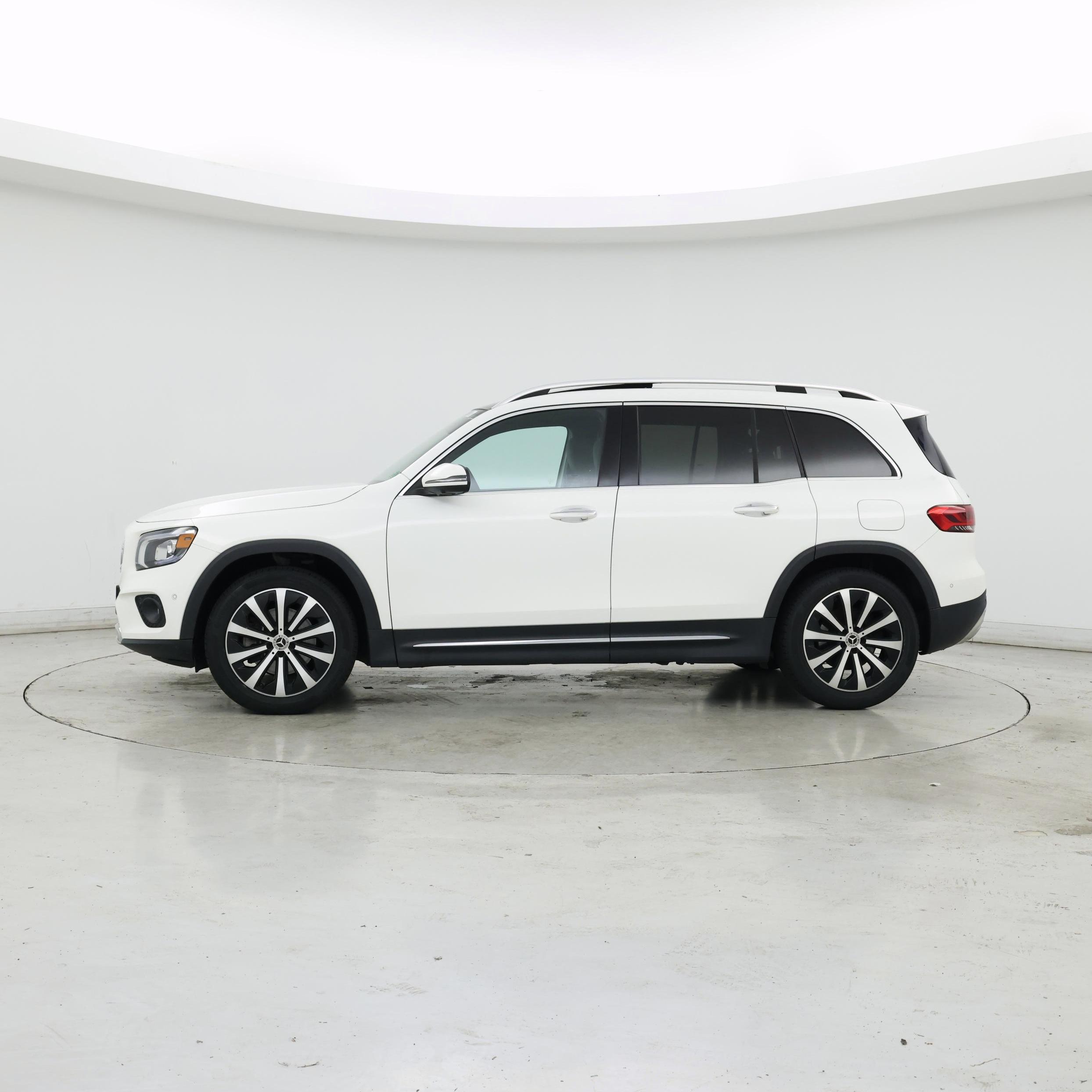 Thumbnail: 2020 Mercedes-Benz GLB - 3