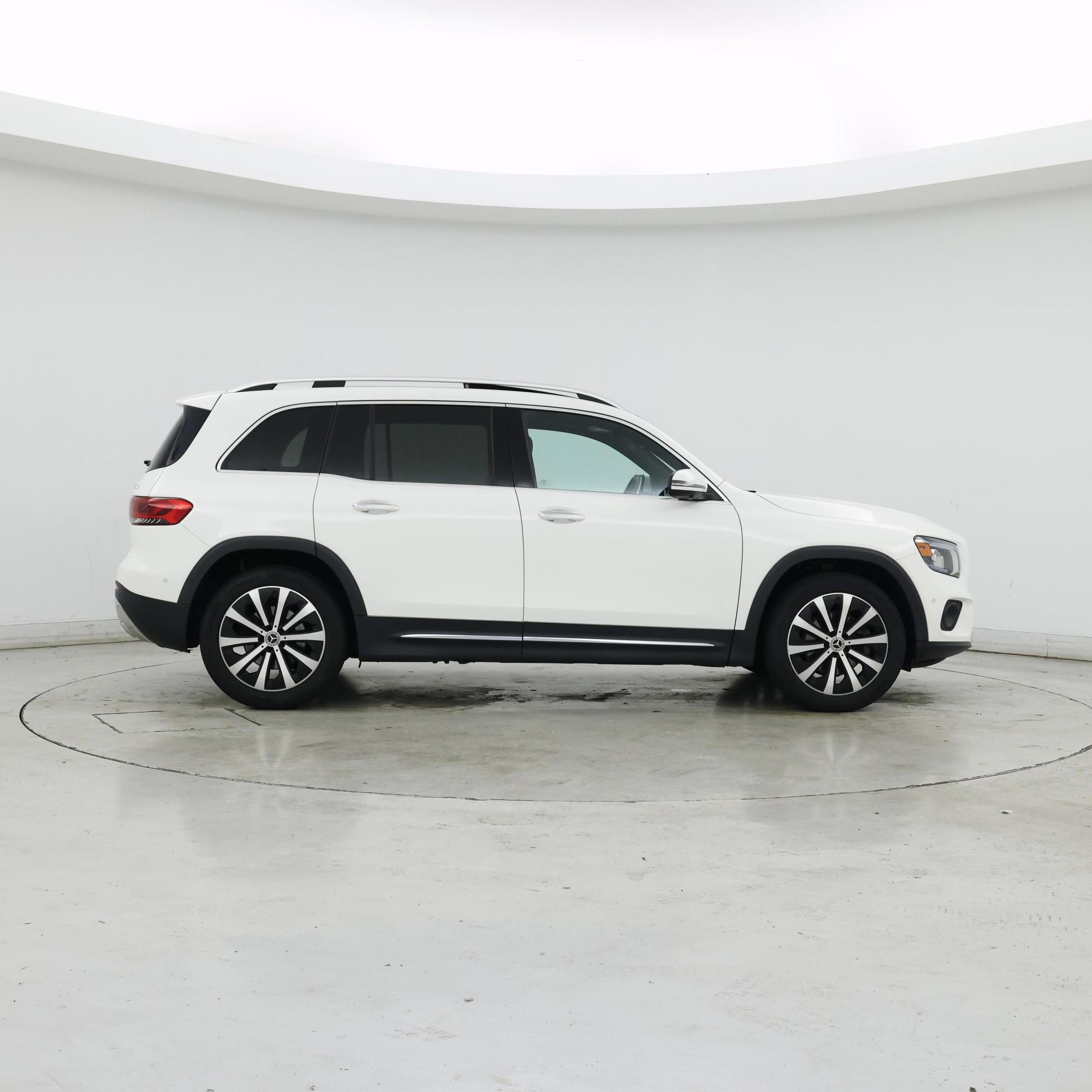 Thumbnail: 2020 Mercedes-Benz GLB - 7