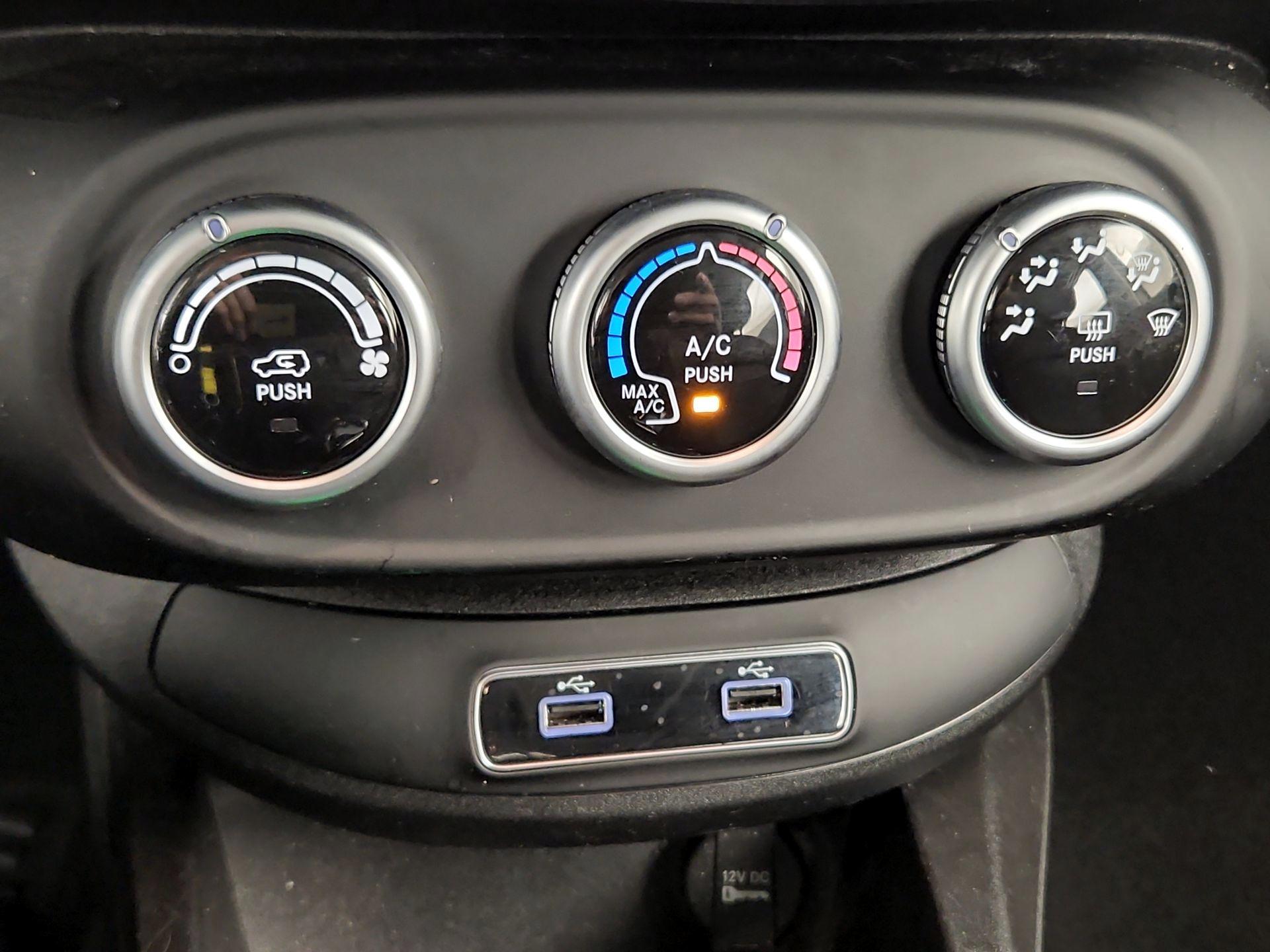 Thumbnail: 2020 Fiat 500X - 16