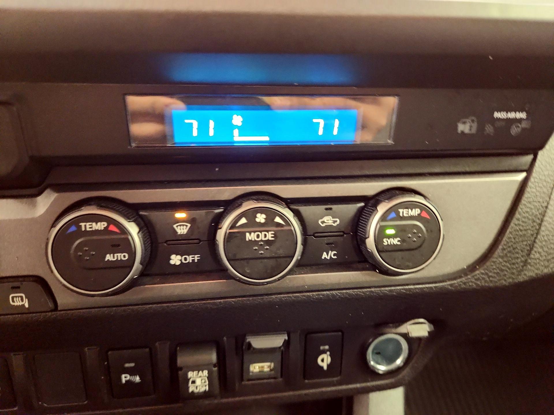 Thumbnail: 2021 Toyota Tacoma - 16
